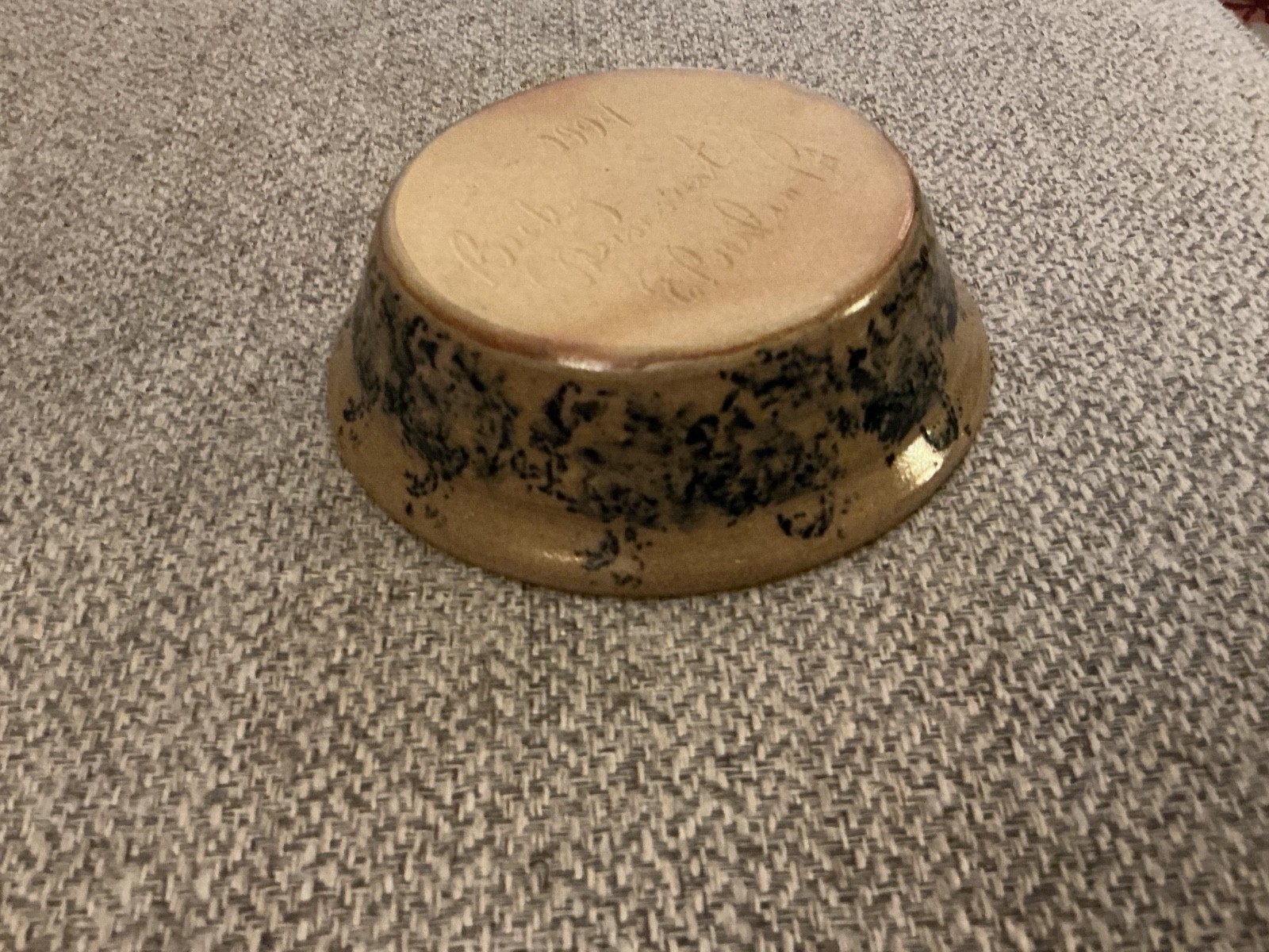 STONEWARE VINTAGE HANDMADE BOWL 1994 COW AND ALPHABET DESIGN-SIGNED