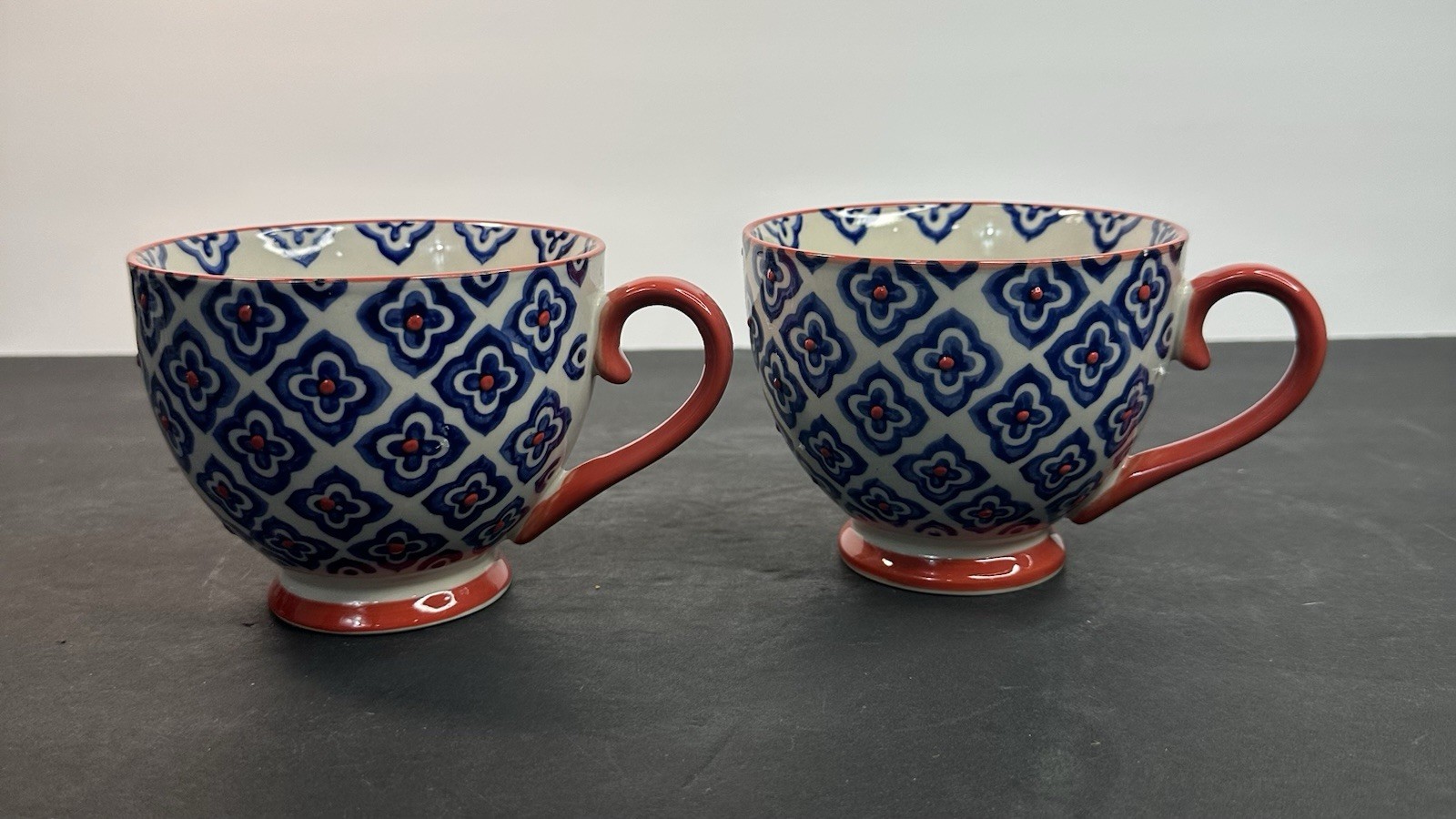 Yokohama Studio Hand Painted Raised Dot Floral Ceramic Mug Set 2 Japan Beautiful