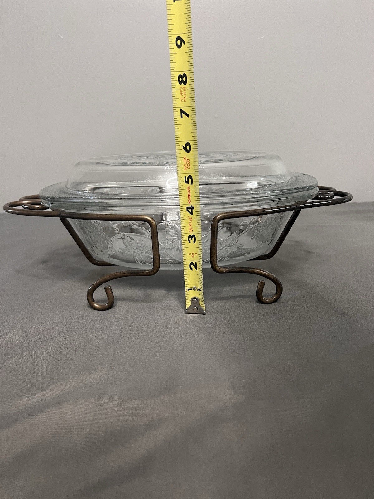 VTG Princess House Fanstasia Design 2.5 Qt Crystal Casserole Dish W/ Stand & Lid