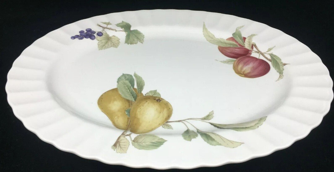 Oval Serving Platter 14.25″ Mikasa Maxima Belle Terre Fruit Ribbed Scallop NEW