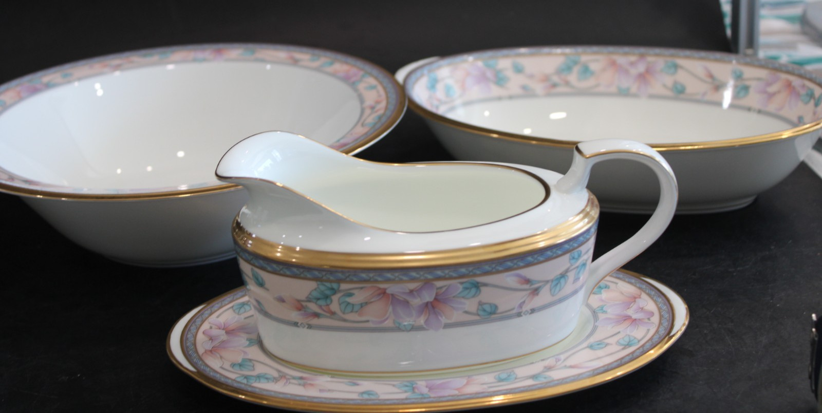 Noritake Embassy Suite Gravy boat, Round & Oval bowl, Creamer, Sugar S & P