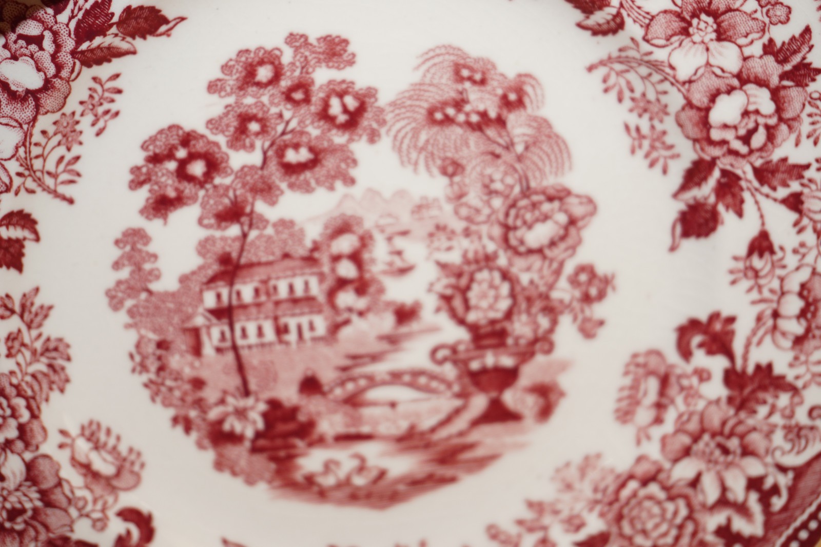 Royal Staffordshire Tonquin Red Set of 3 Bread & Butter Plates, 6 1/2″ (B44)