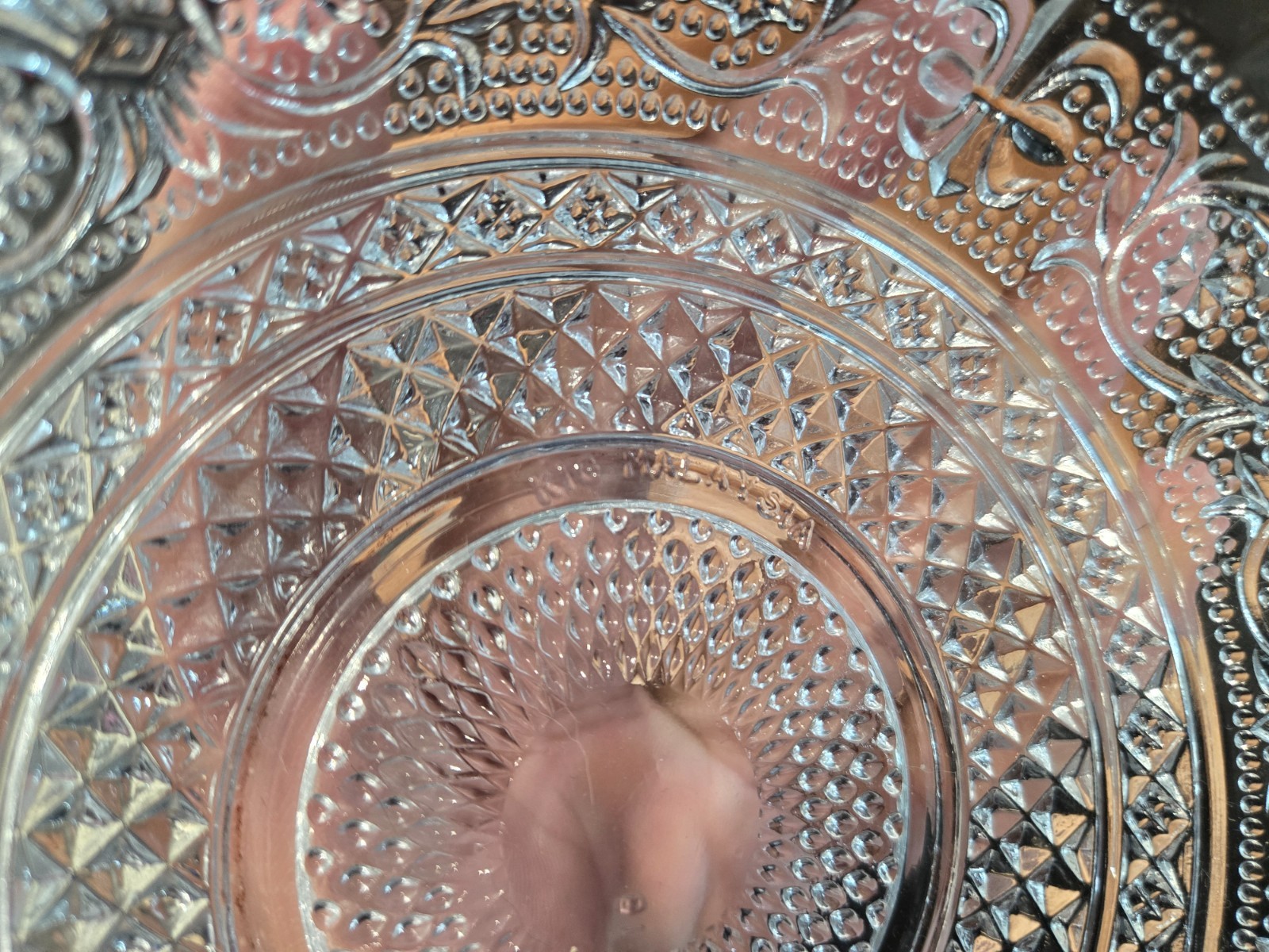 Vintage KIG Malaysia Clear Glass Serving Bowl set Fleur de Lis Pattern 7.75″