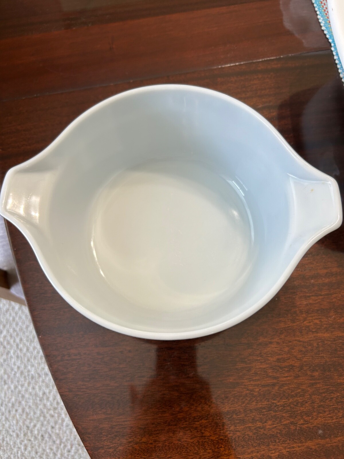 Vintage 1970’s Pyrex Promo Black Pueblo #475 – 2 ½ Quart Casserole Dish
