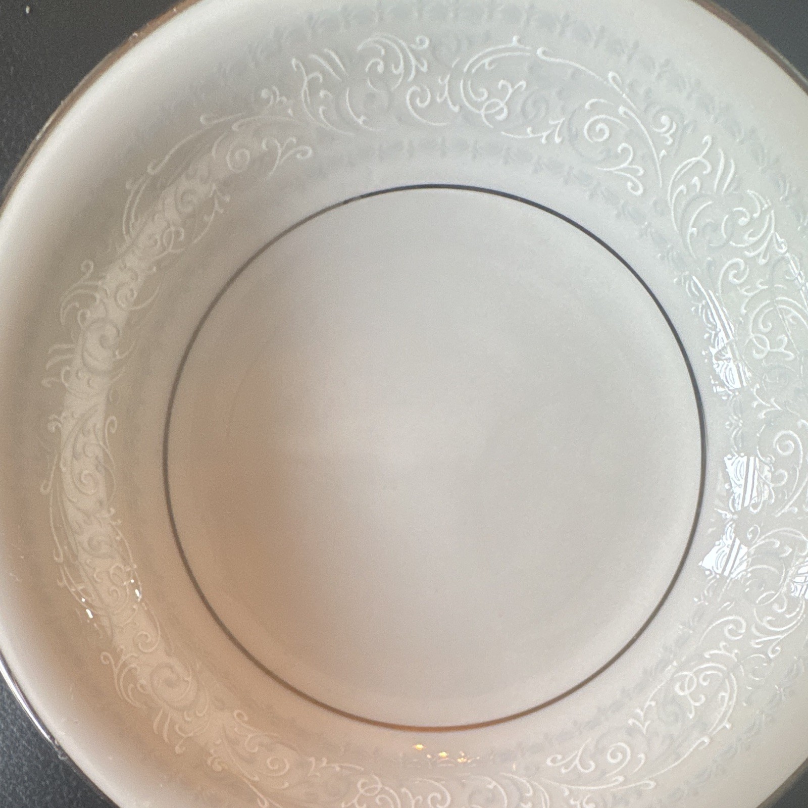 Noritake Ivory China Trudy 7087 White Round Fruit / Dessert Bowl Japan
