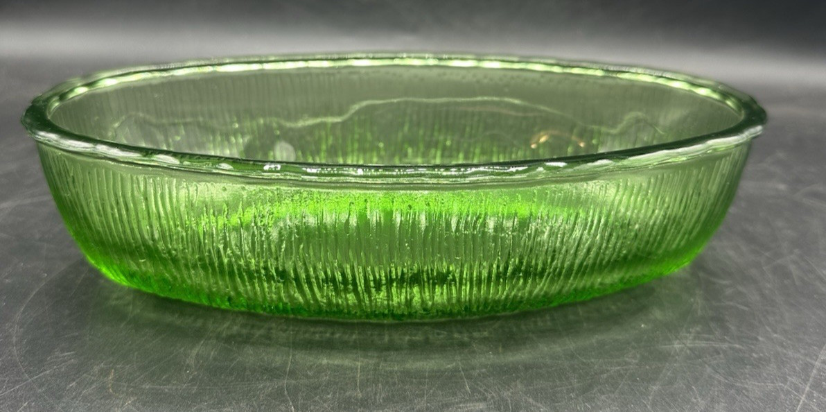 Vintage 9.25″ FTD 1975 Green Oval Glass Bowl