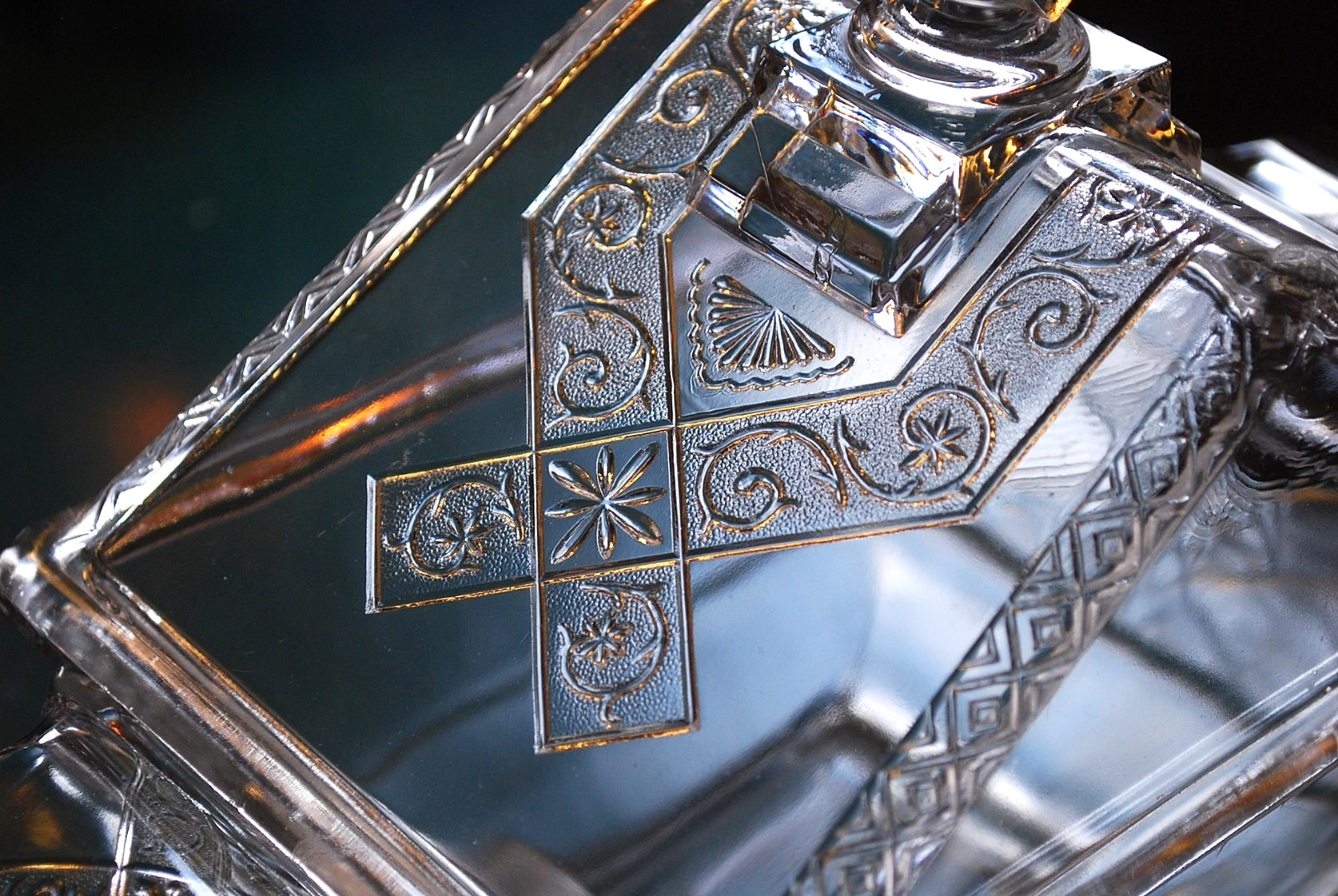 RARE Antique RIVERSIDE JERSEY LILY Pressed Glass FOOTED COMPOTE W LID 1883 10.5″