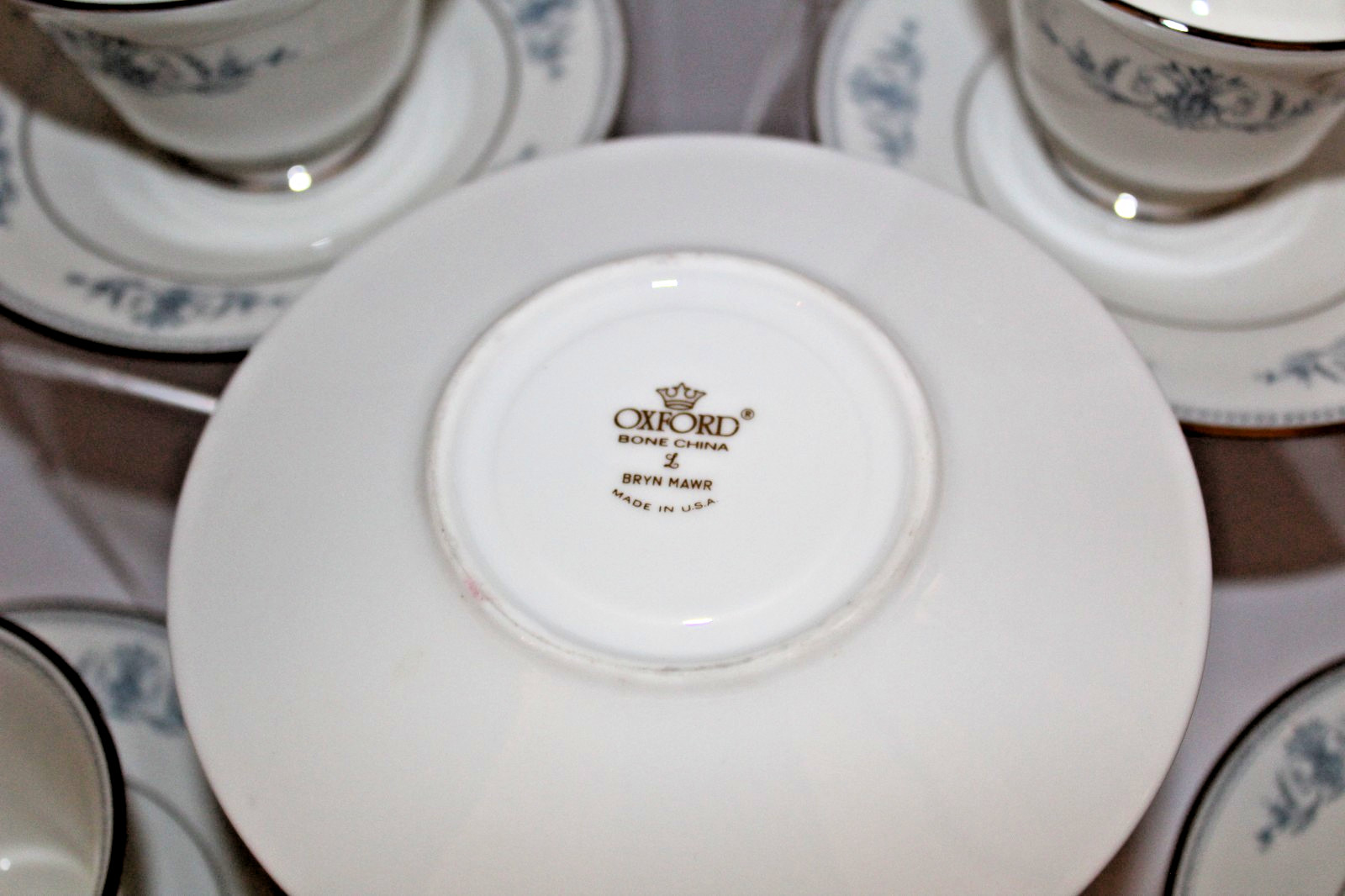 Set of 6 Vintage Oxford Bryn Mawr Bone China Cups 2 3/4″ Saucers 6″