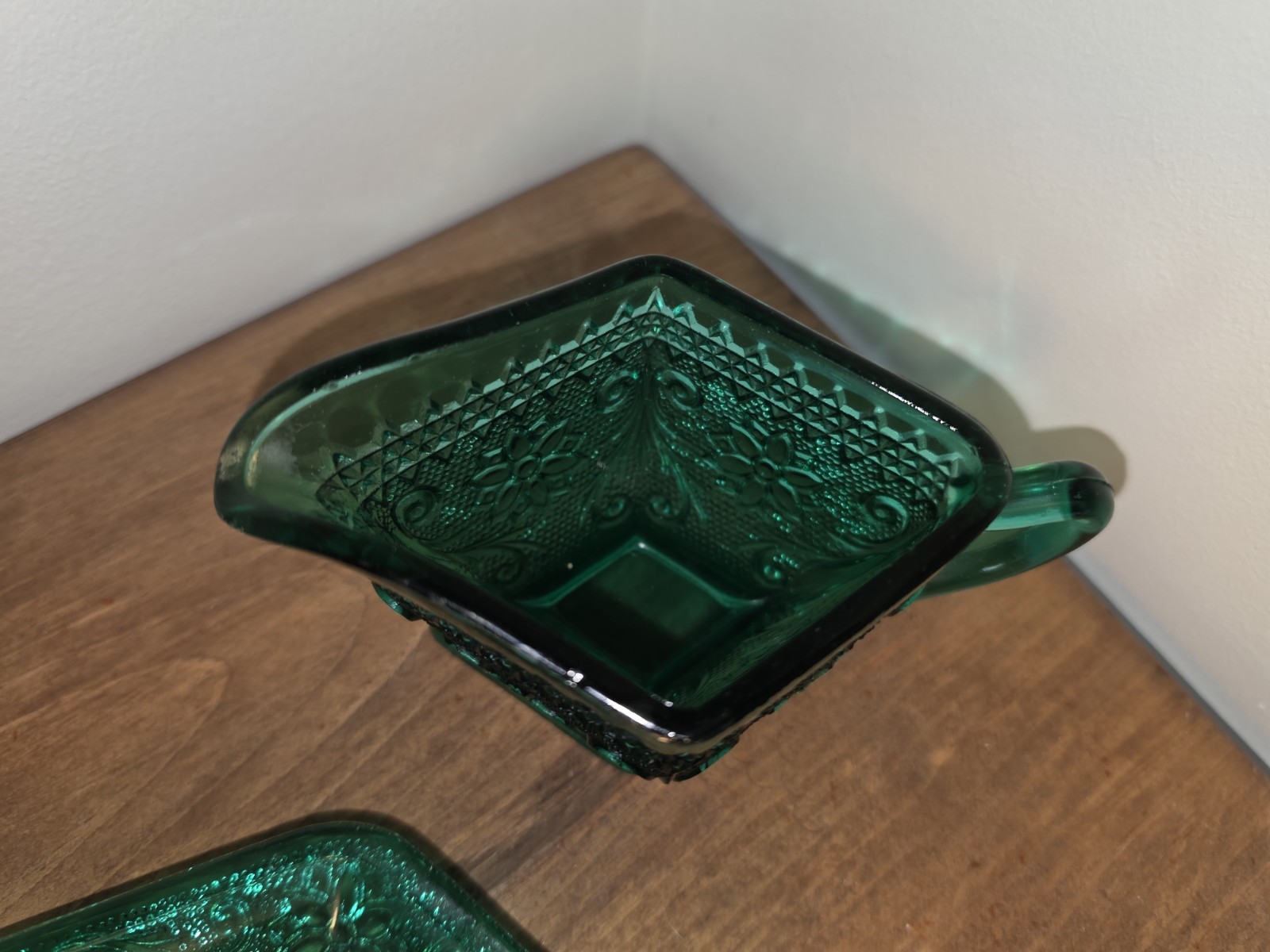 Vintage Tiara Sandwich Indiana Glass Emerald Green Creamer & Sugar Set With…