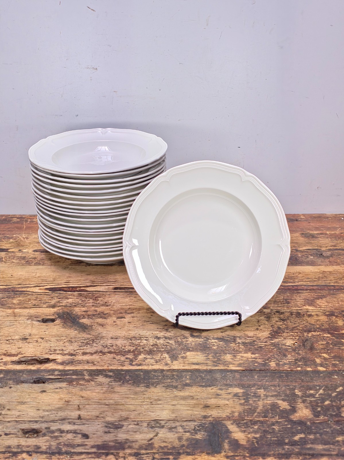 Villeroy & Boch Manoir Large Rim Soup Bowl 9″