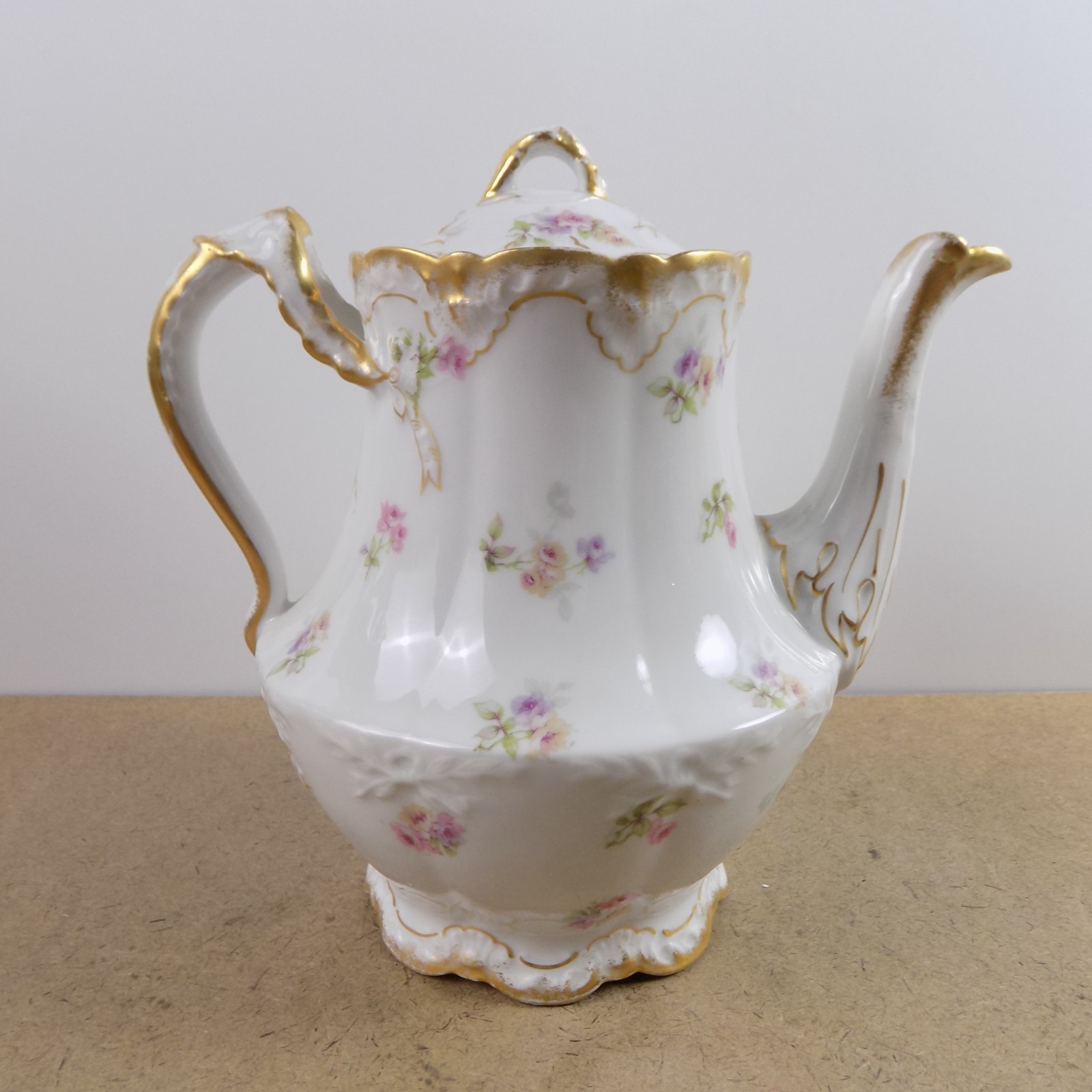 Theodore Haviland Limoges Teapot H4115 Blank 1009 France Porcelain Flowers Gold