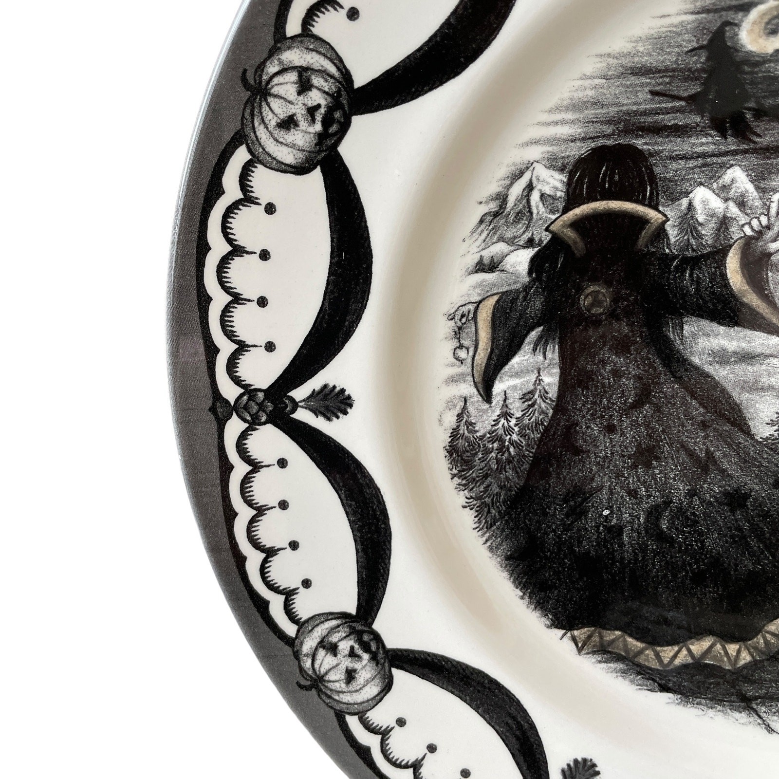 Royal Stafford Halloween Wicked Witch Salad Plates 8.5in Porcelain Set of 2 New