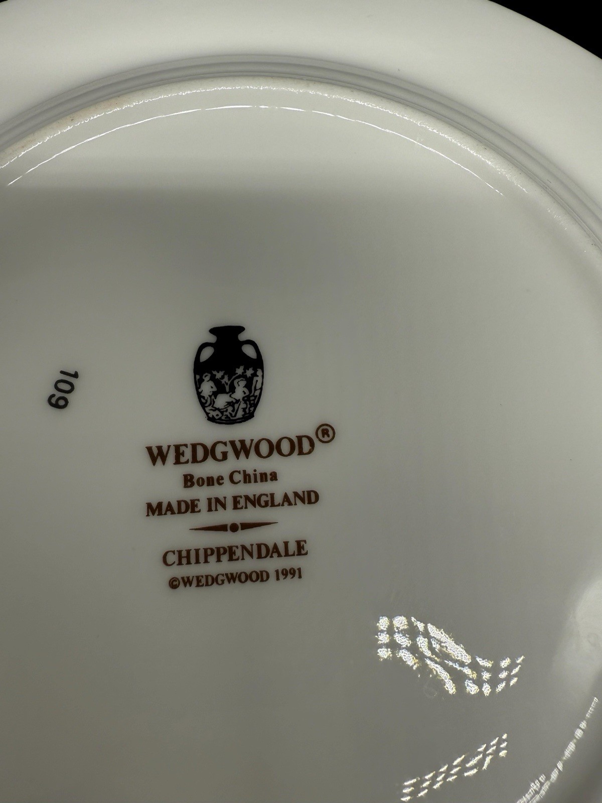 Wedgwood Chippendale Blue And Rust Bread & Butter Plate Discontinued England