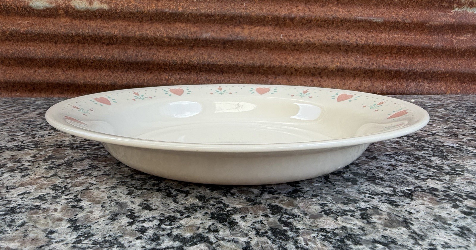 Vintage Corelle FOREVER YOURS 8.5″ Flat Rimmed SOUP Pasta Salad BOWL~Pink Heart