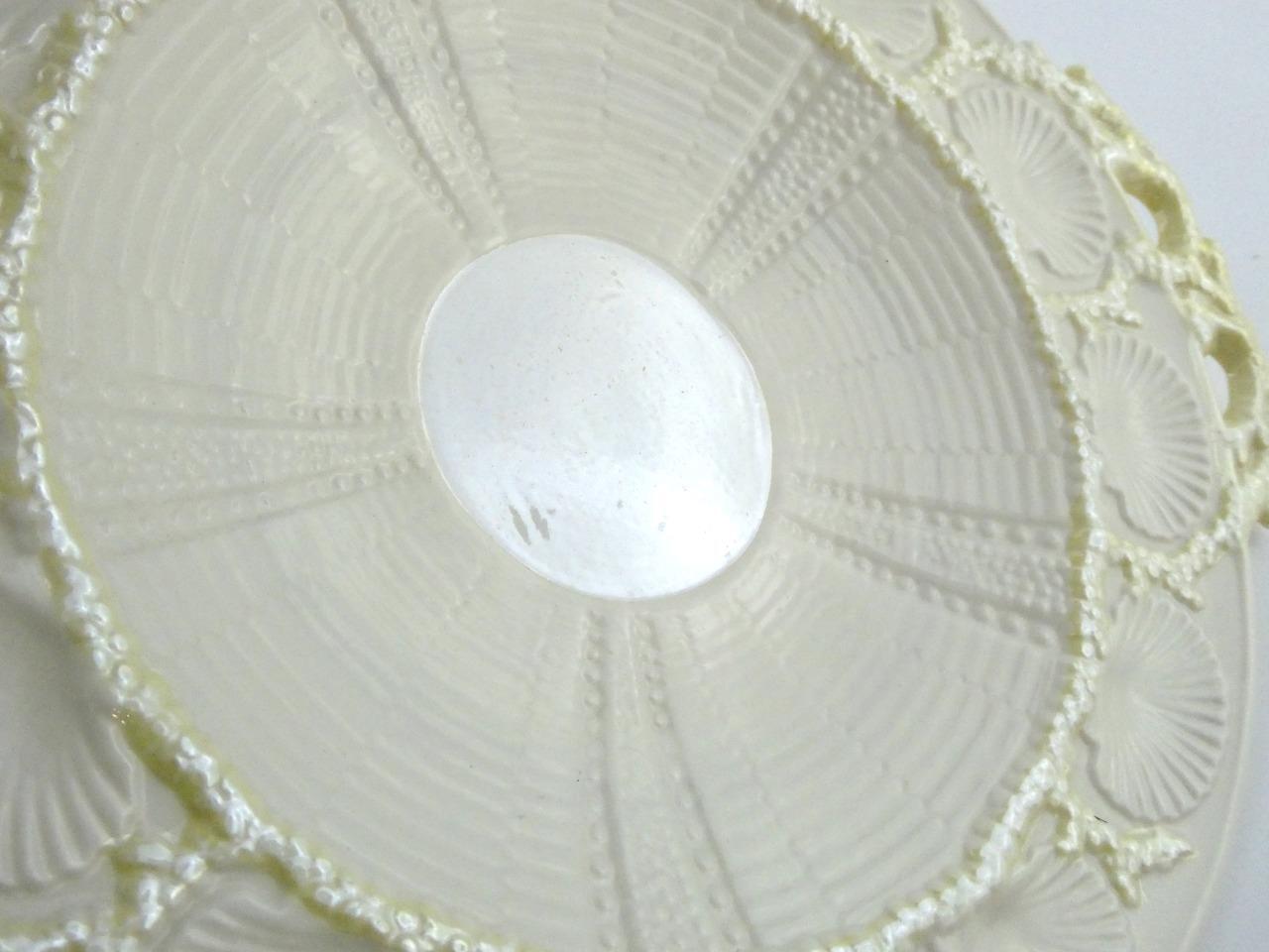 Belleek New Shell Yellow Handled Cake Plate Yellow Center