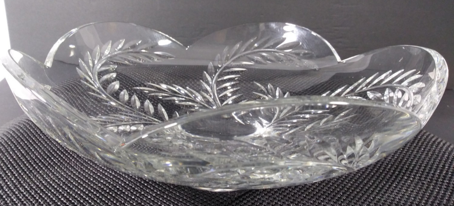 Art Glass Lead Crystal Clear Etched Wheat w/Scalloped Edge Large HEAVY Bowl