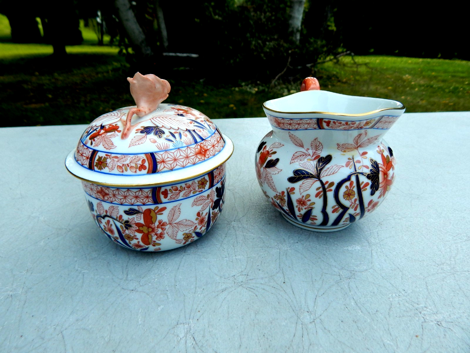 HEREND HUNGARY CANTON PATTERN CREAMER (# 2643) AND LIDDED SUGAR BOWL (# 2663)