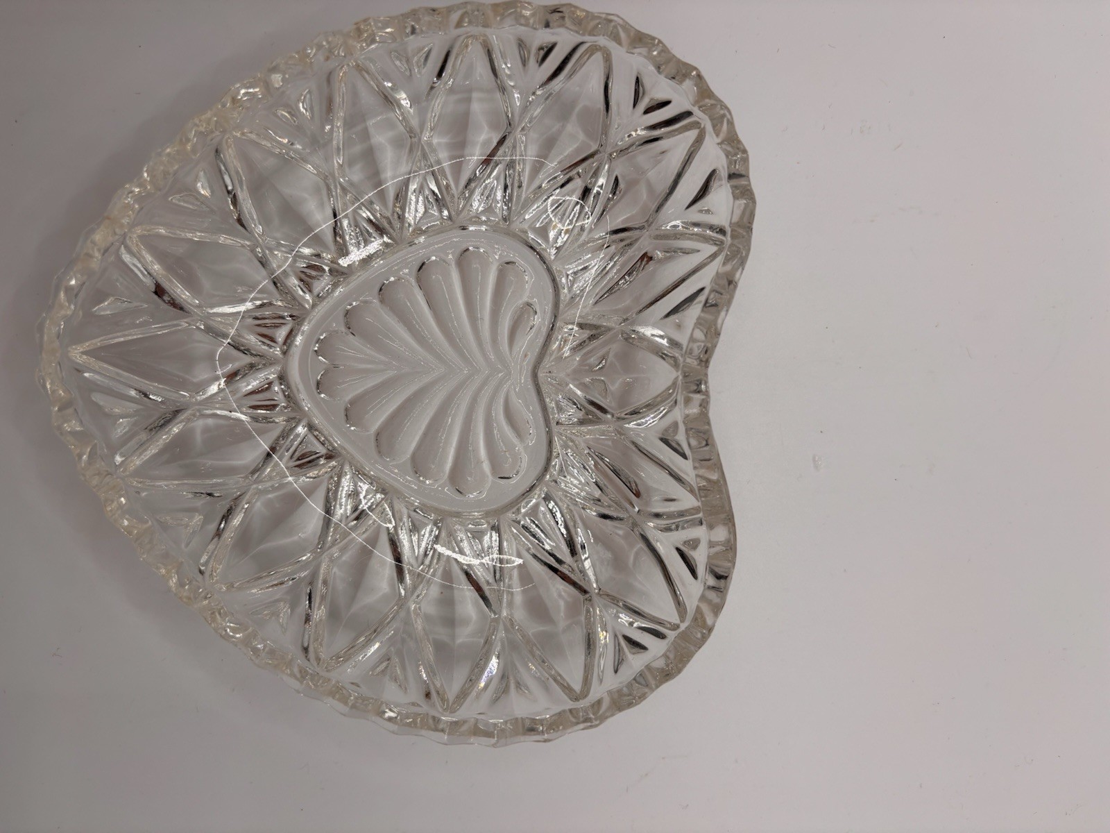 Vintage Clear Pressed Cut Glass Heart Shaped Candy Trinket Dish Sawtooth Rim 5.5