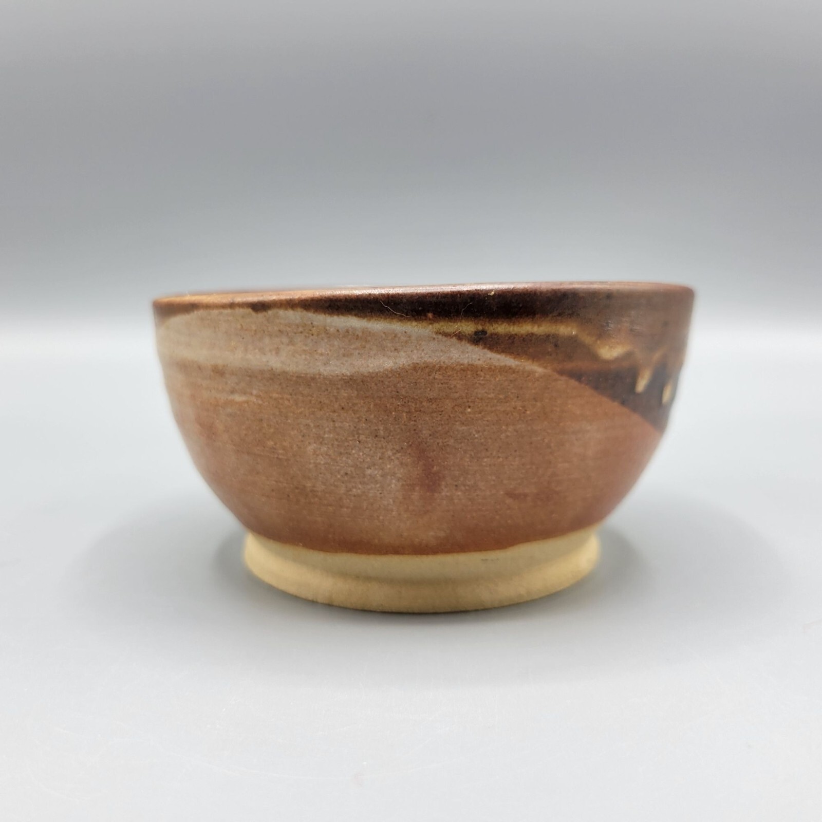 Vtg Handmade Pottery Bowl Studio Art Pottery Drip Glaze Multi Tone Swirl 2″ Tall
