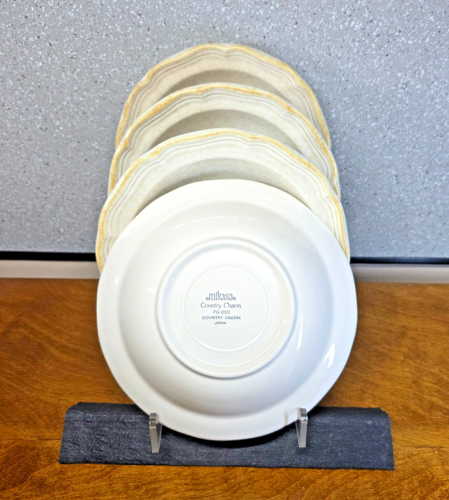 Mikasa Country Charm FG000 Fruit Dessert Sauce Cereal Bowls Lot Of 4 More Avail