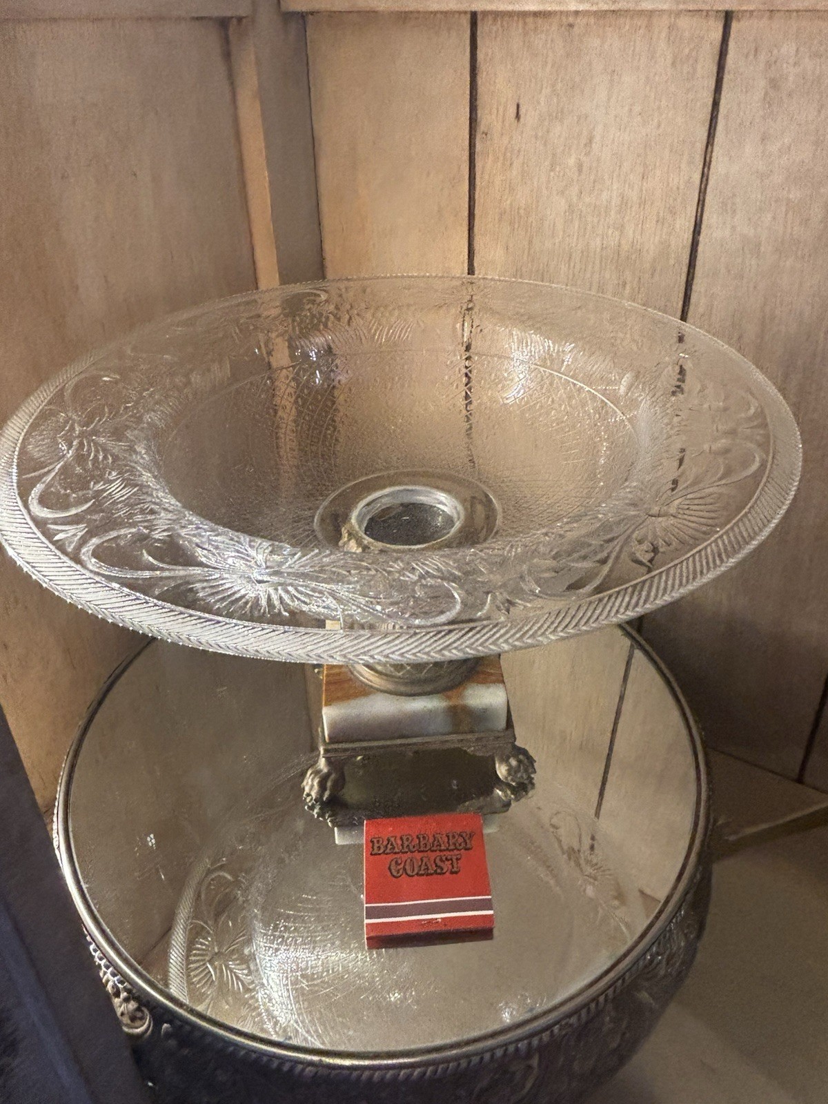 PAIRPOINT “GUILFORD” CRYSTAL WHEEL-CUT & ENGRAVED COMPOTE / CENTERPIECE