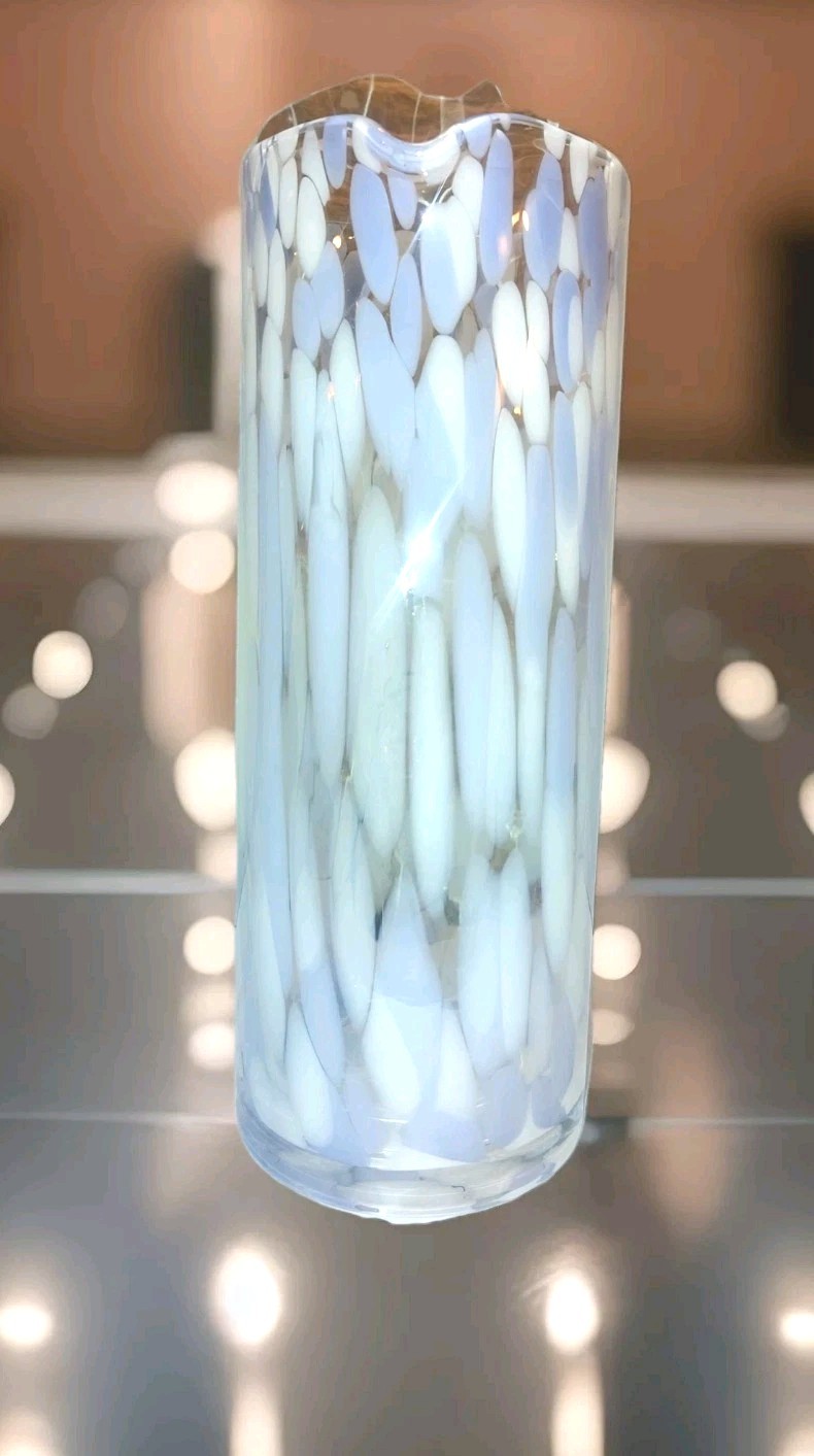 2 Quart Glass Pitcher for Martini Purple Drip Pattern Mixed Beverages 11” Tall