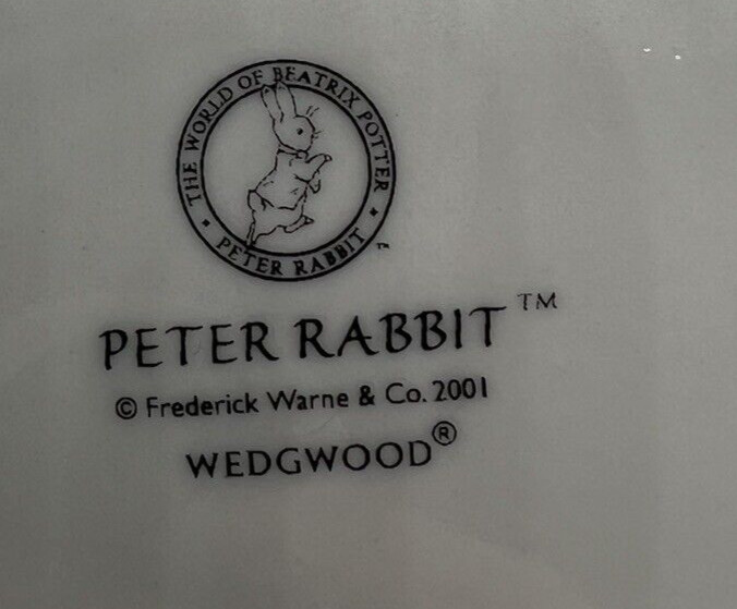 Wedgwood plate Easter Frederick Warne & Co 2001 “Peter Rabbit” 6″ bread plate