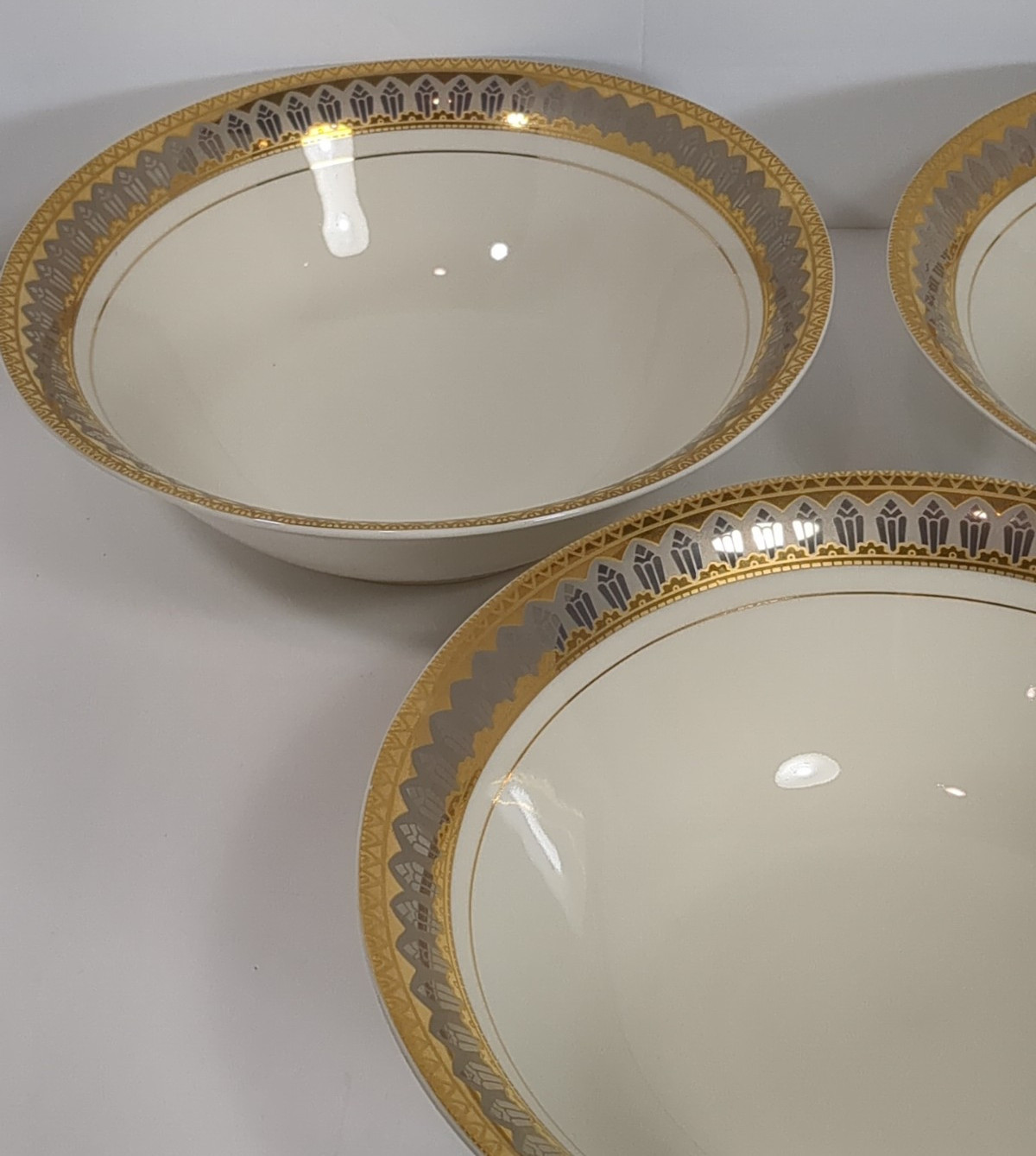 Set of 3 Vintage 1994 Macy’s Royal Gallery San Marco 9″ Gold Trim Serving Bowls