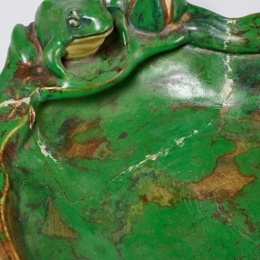 Weller Coppertone Green Semi Matte Frog Lily Pad Pond Shallow Bowl 15.5″l *READ*
