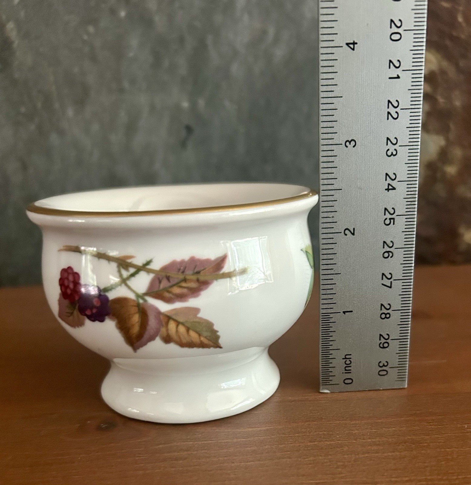 Royal Worcester Evesham Gold Pestle Bowl Porcelain Cherry Peach Blackberry 3.5″