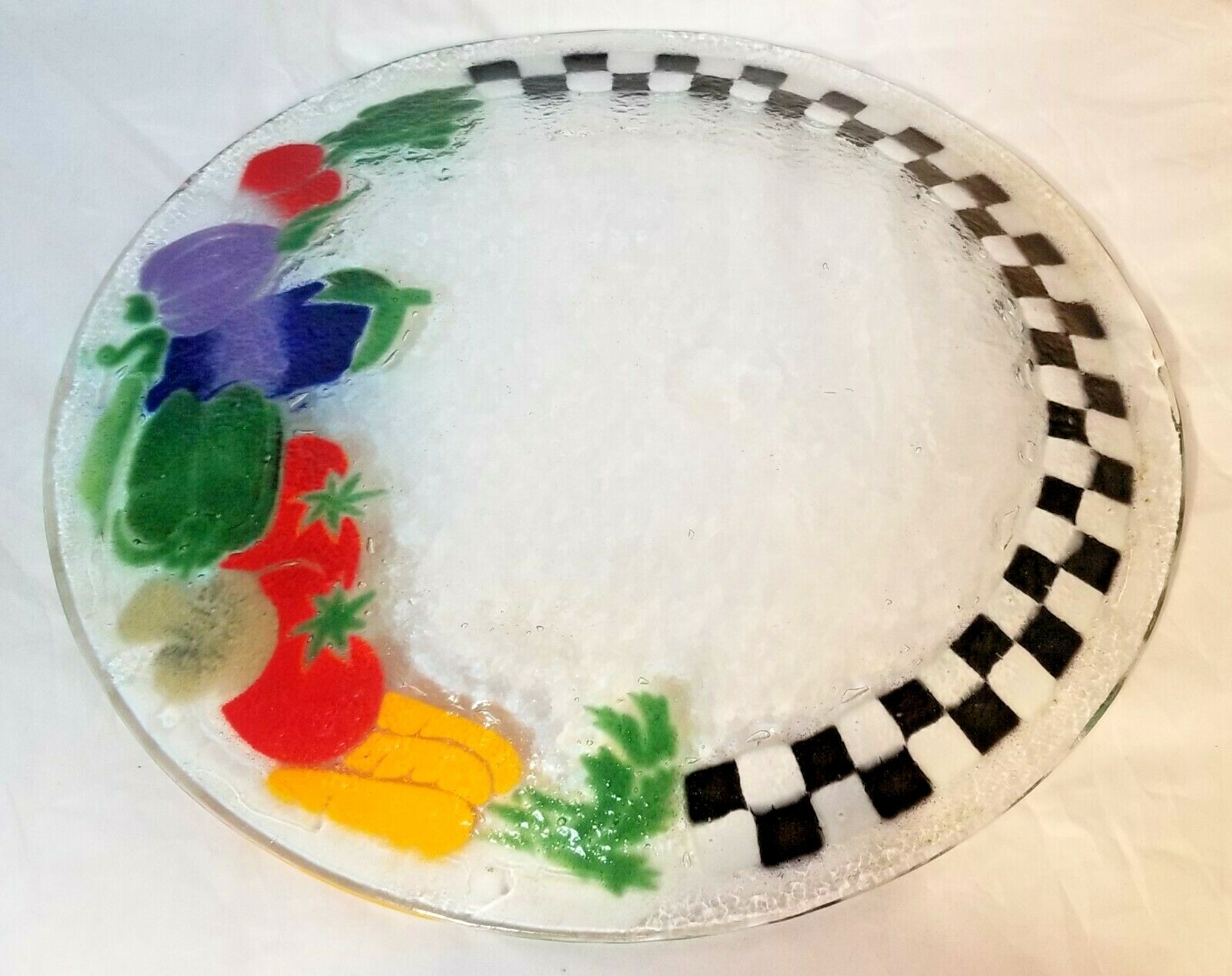 VTG PEGGY KARR HARVEST VEGGIES FUSED STUDIO ART GLASS COLORFUL PLATE PKG USA