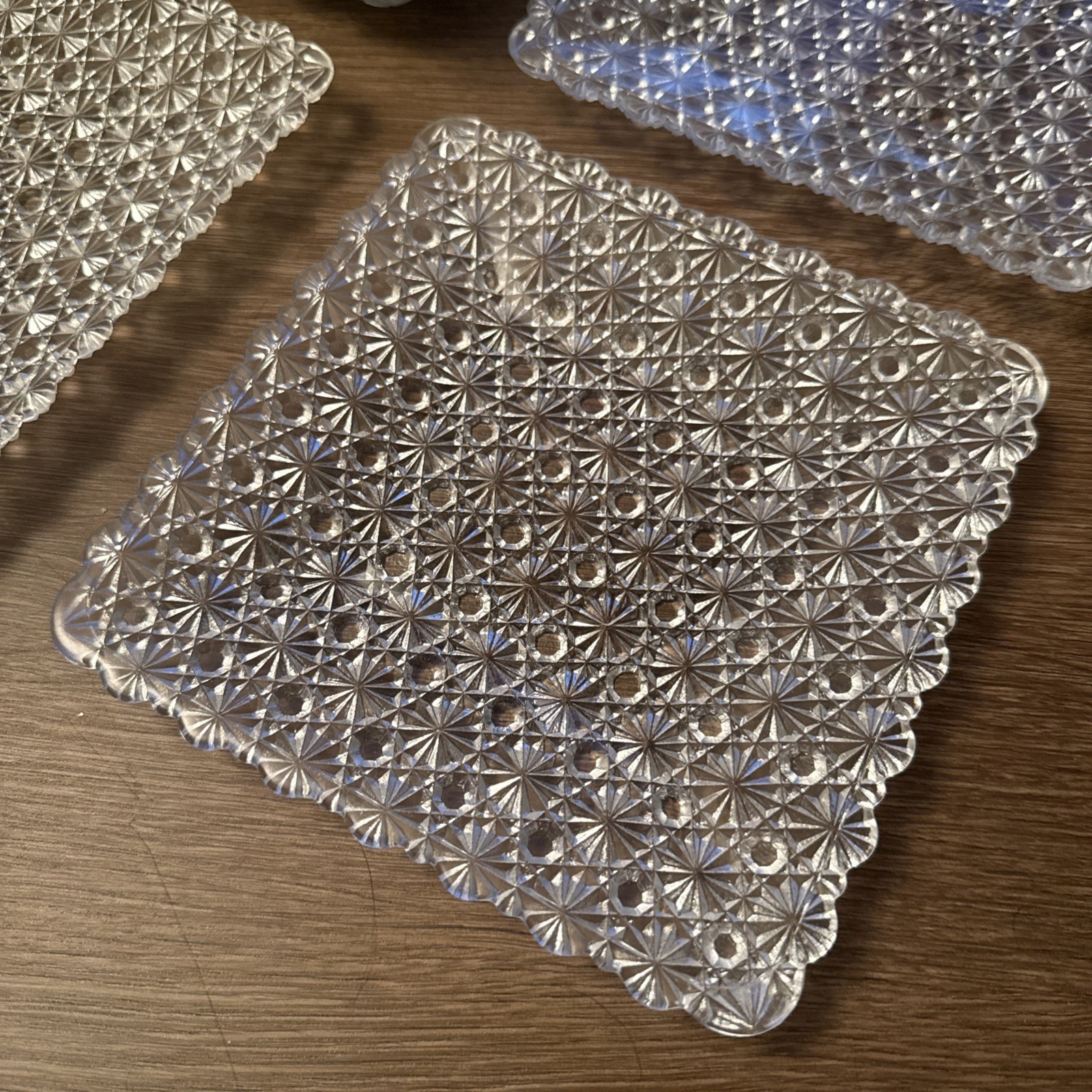 Set of 12 Indiana Glass MCM “Daisy & Button” Clear Crystal 7″ Square Plates Dish