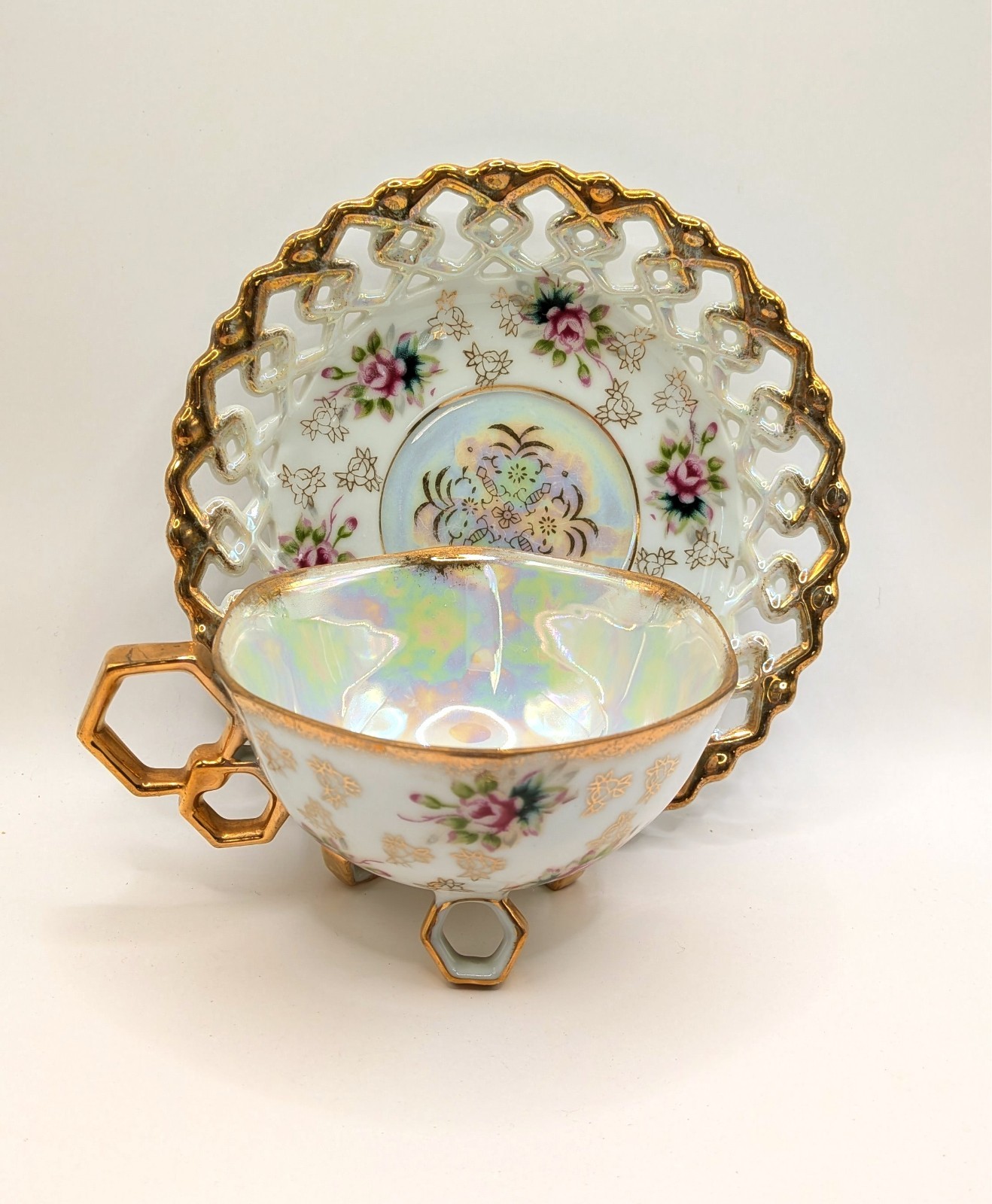 Can Crest 2647 Fine China Japan Hand Painted Footed Gilded Set Cup & Saucer Vid