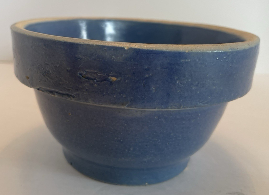 Vintage – Lt & Dk Blue & Burgundy Stoneware Set of 3 Bowls – 5, 5 1/8, 5 1/4 Dia
