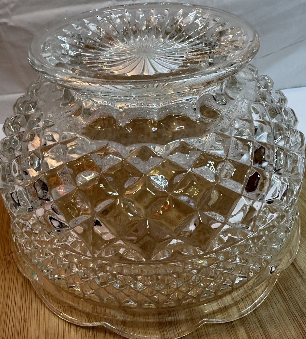 Anchor Hocking Wexford Clear Pressed Glass Pedestal Fruit Serving Bowl 10”