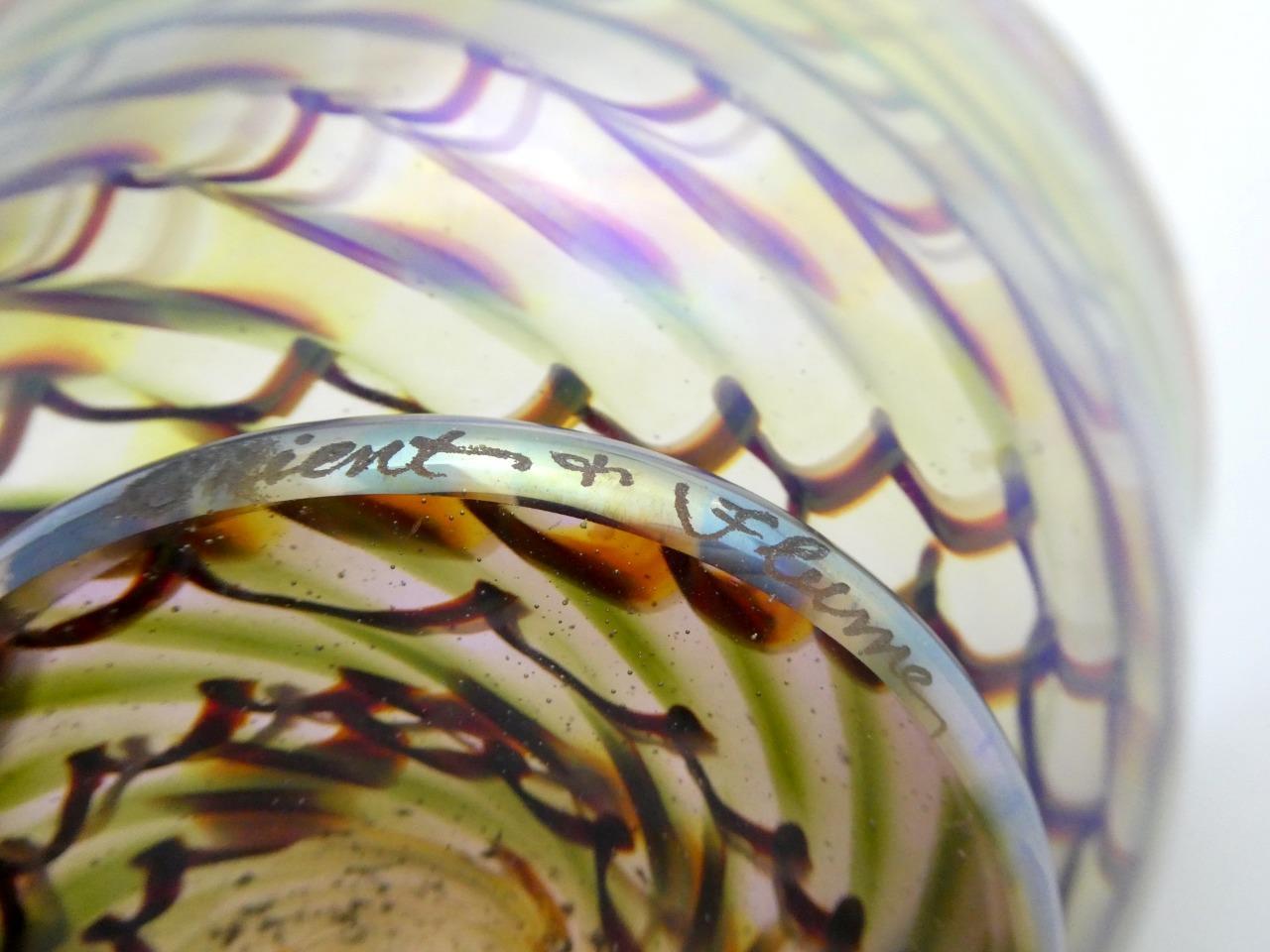 Orient and Flume Iridescent Art Glass Bowl Made in 1977 Signed Base