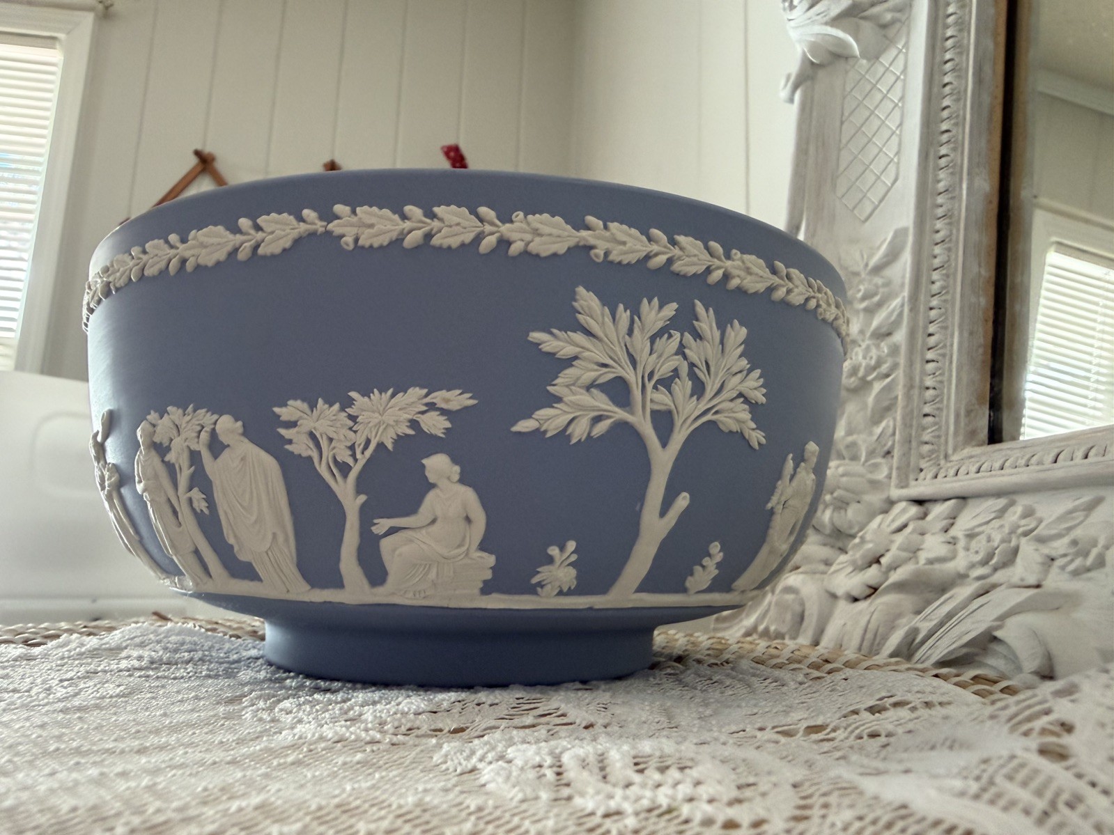 Vintage Wedgwood Blue Jasperware Neoclassical Sacrifice 8″ Bowl -Made in England