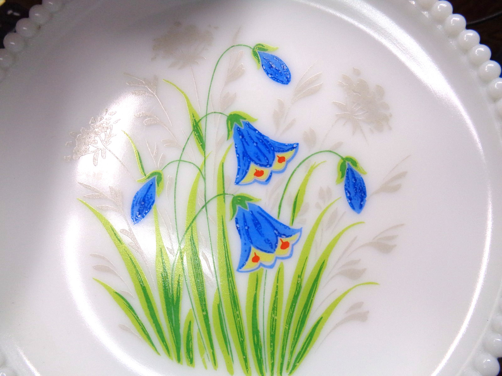 Vtg WESTMORELAND GLASS White Handpainted Beaded Plate ~ BLUEBELLS ~ 7-3/8″ D