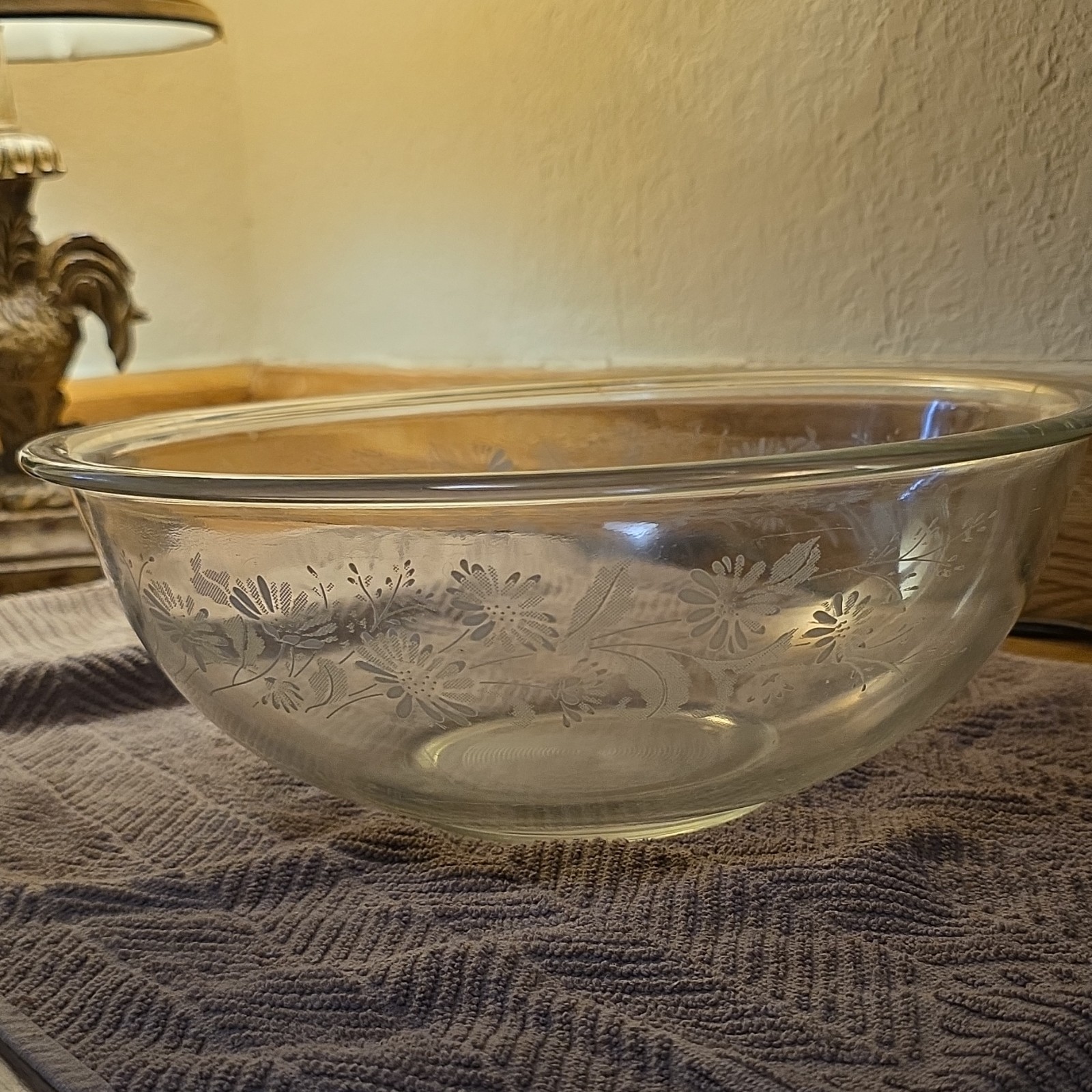 Pyrex White Lace: Colonial Mist Clear Bottom 322 Mixing Bowl 1988-199- 2 1/2 ct