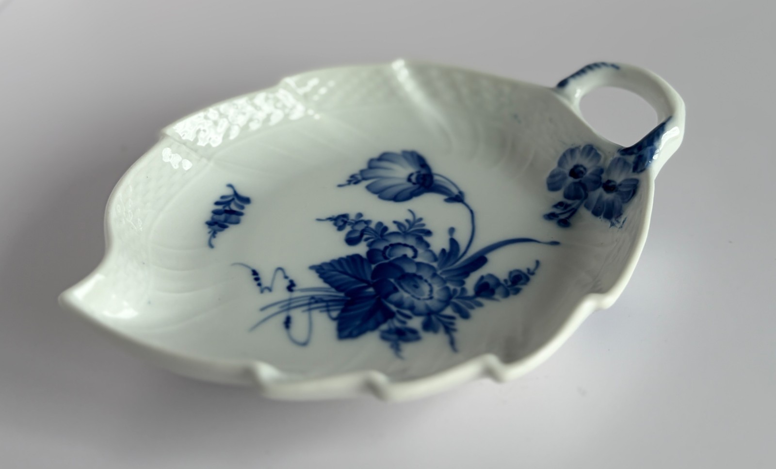 Vintage Royal Copenhagen Blue Flower Curved Leaf Shaped Handled Pickle Dish 1597