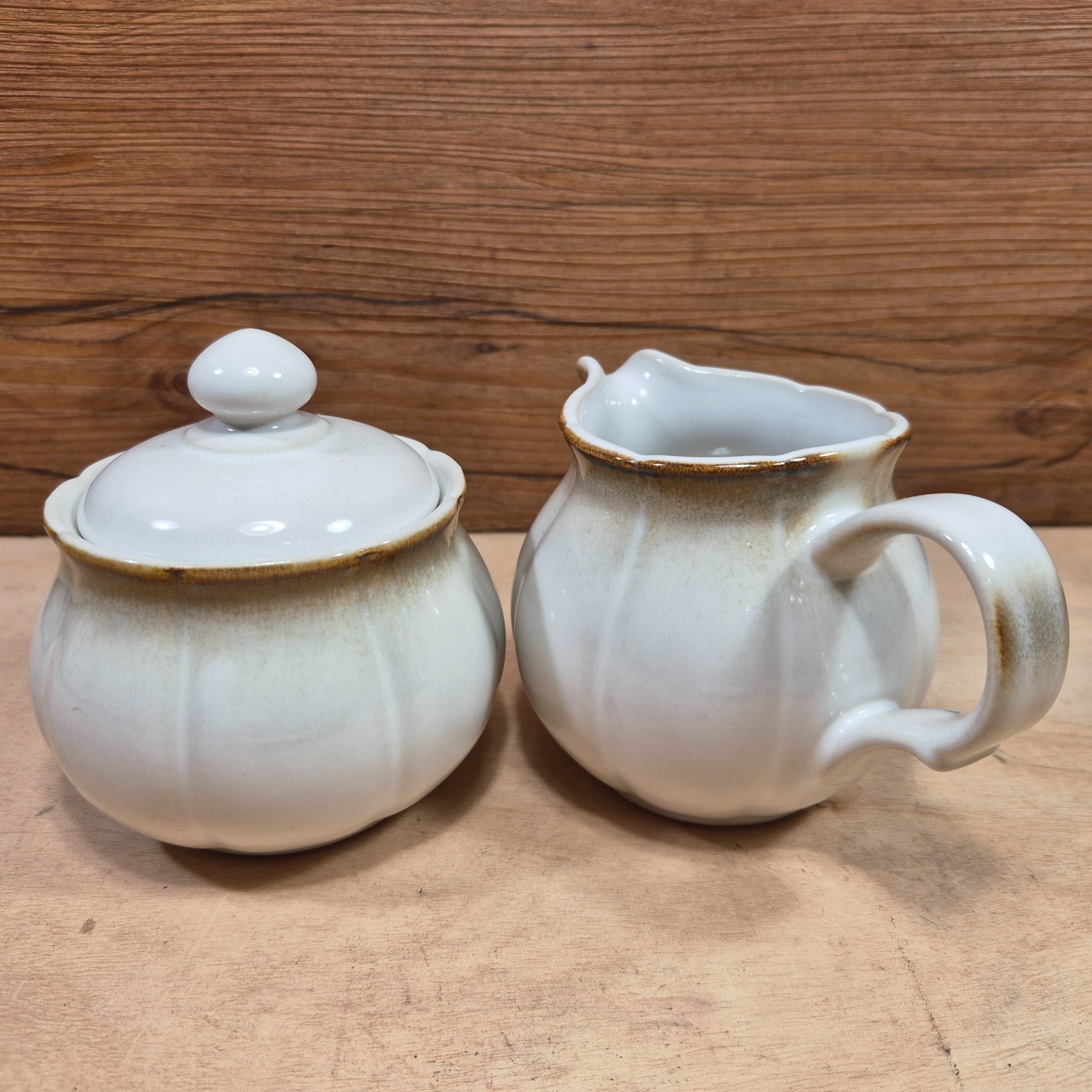 Mikasa Stoneware Fluted Shells Creamer & Sugar Bowl Japan Made Rare JB000 Set