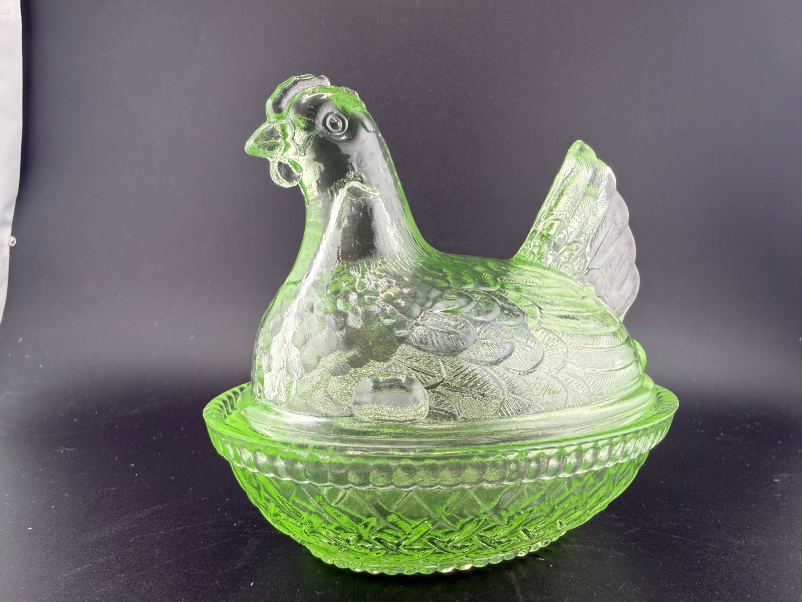 Wilkerson Glass USA Green Vaseline Uranium Glass Hen on Nest Covered Dish – 4.5″