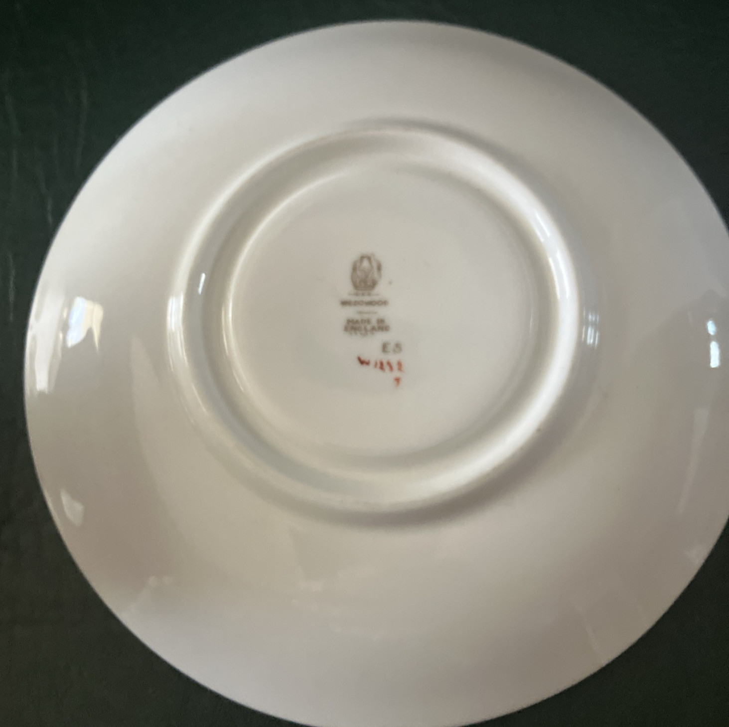 1 Wedgwood Florentine Green Teacup & Saucer Vintage Bone China England W12325