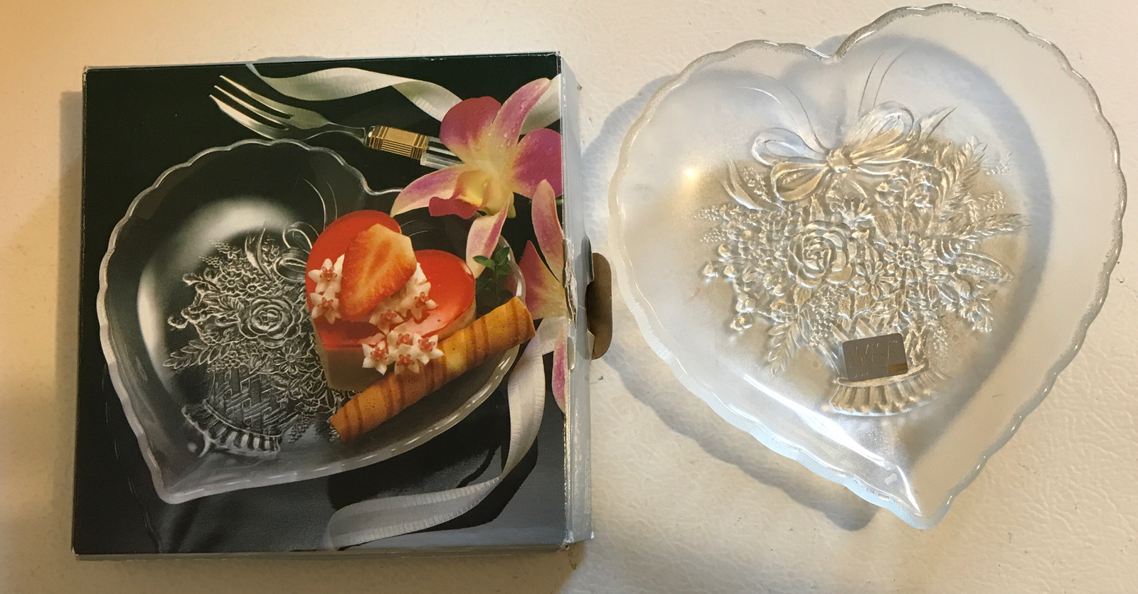 Mikasa Small Heart Shaped Clear Glass Dish Candy Trinket Jewelry Treasures