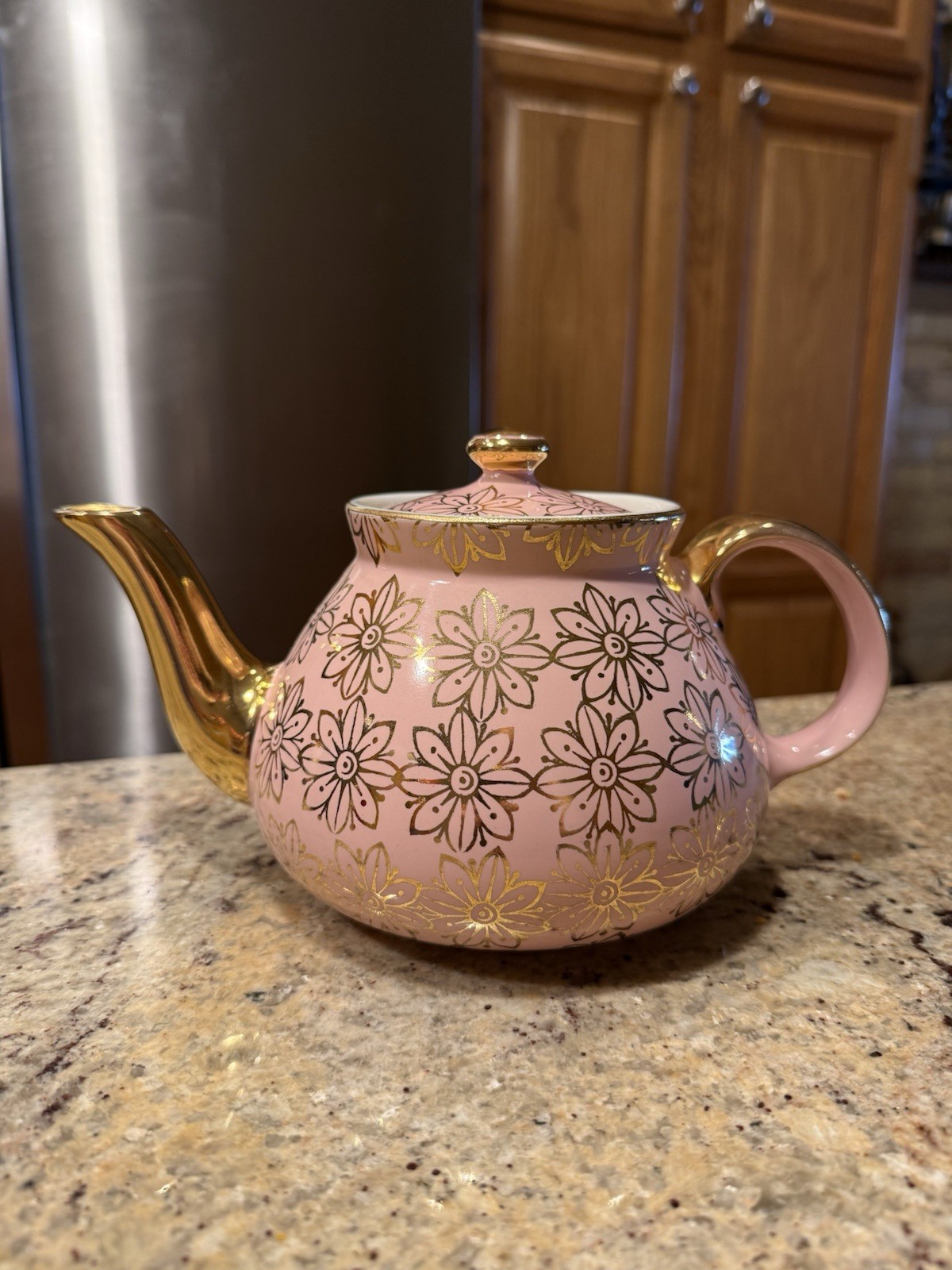 Vintage Hall China New York Daisies Pink & Gold 6-Cup Teapot #0356CL Made in USA