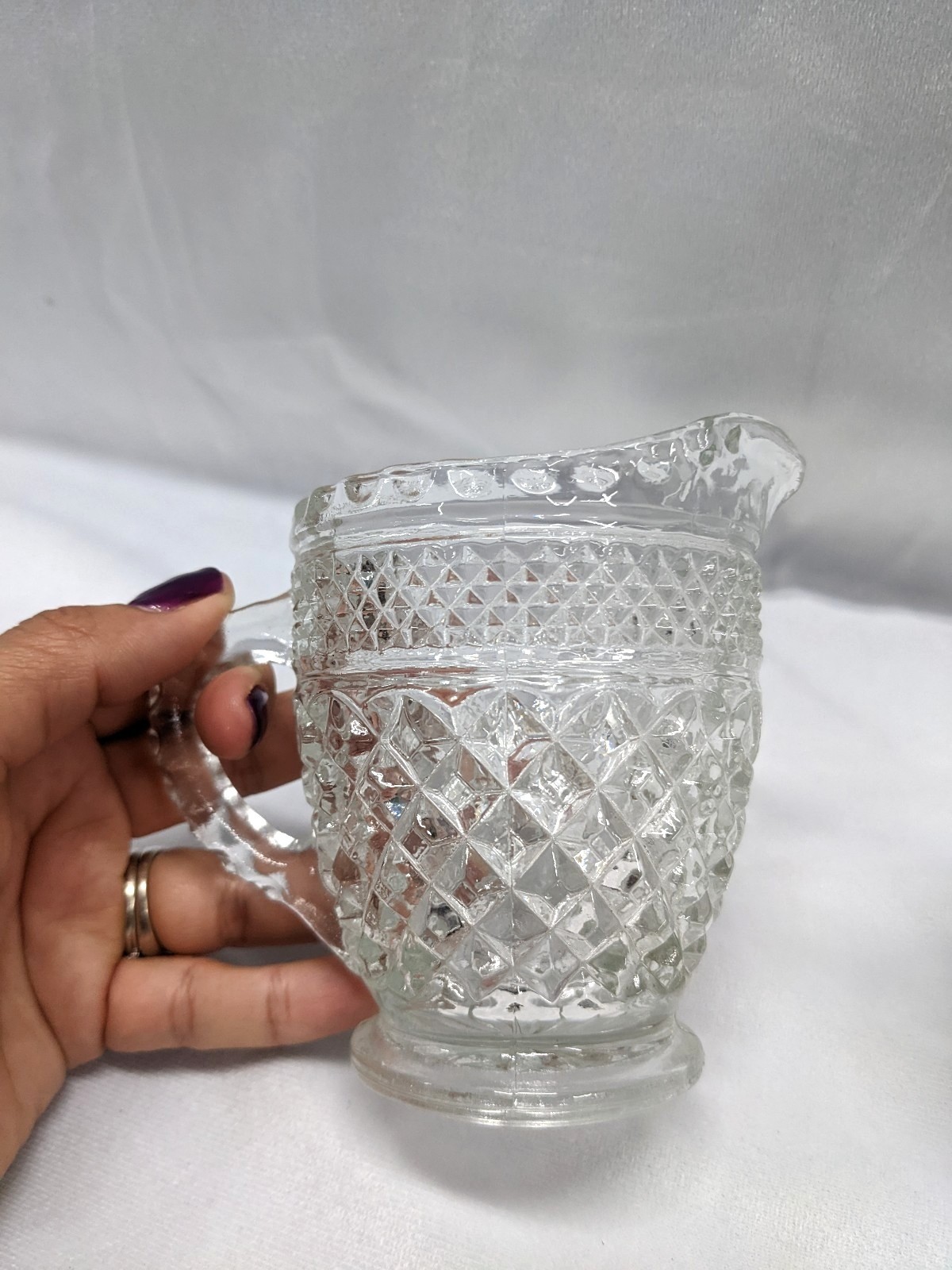 Vtg Anchor Hocking Wexford Pressed Glass Creamers Lot Of 2 Diamond Cut Pattern