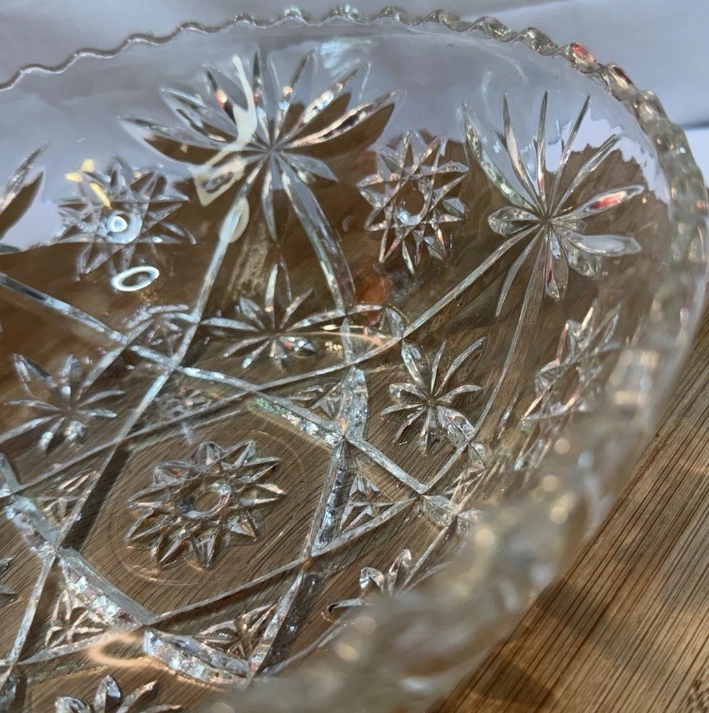 Vintage Clear Pressed Glass Serving Bowl Starburst Sawtooth Rim 8.5 Inch