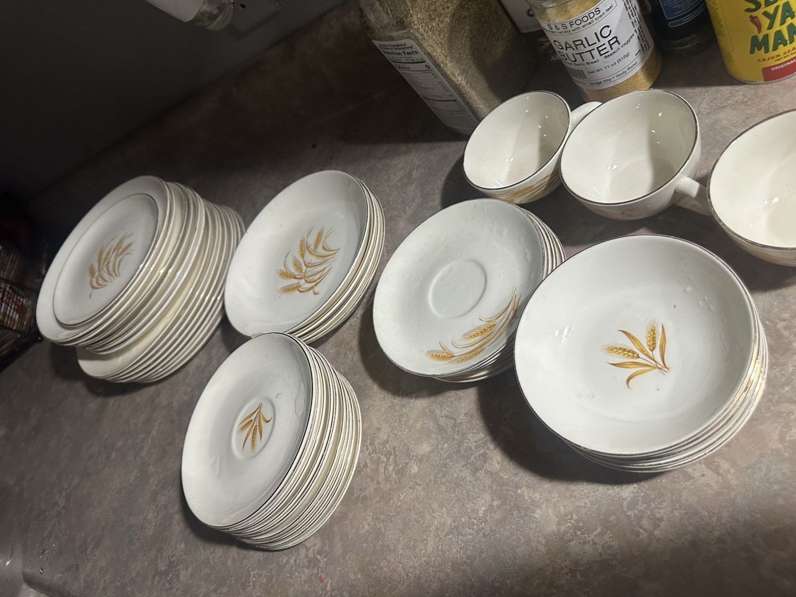Vintage Golden Wheat dish set