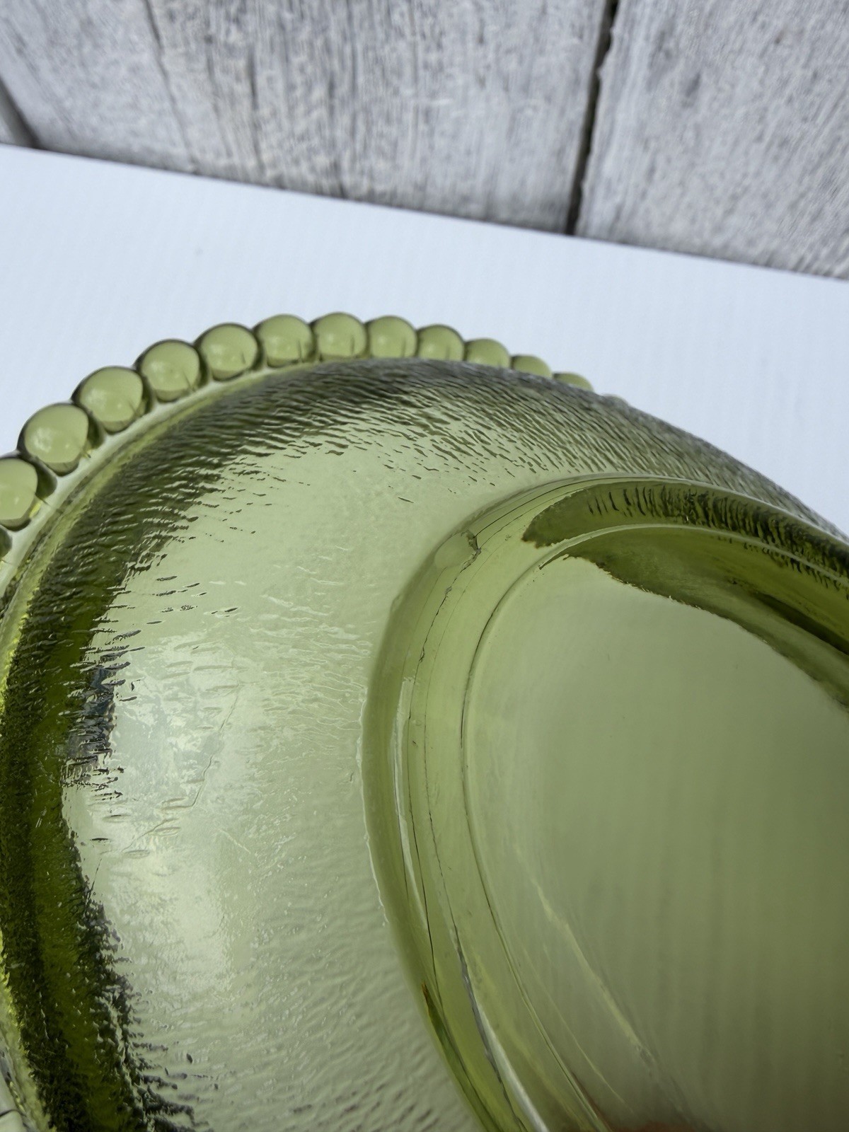 Vintage Indiana Glass Green Pressed Glass Hen on Nest Bowl Beaded Rim HON *read*