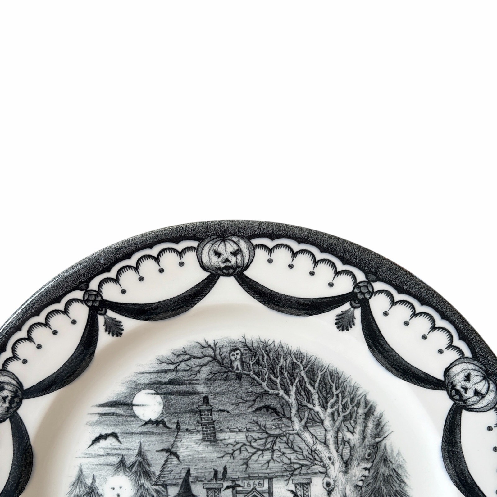 Royal Stafford Halloween Wicked Witch Dinner Plates 11in Porcelain Set of 2 New